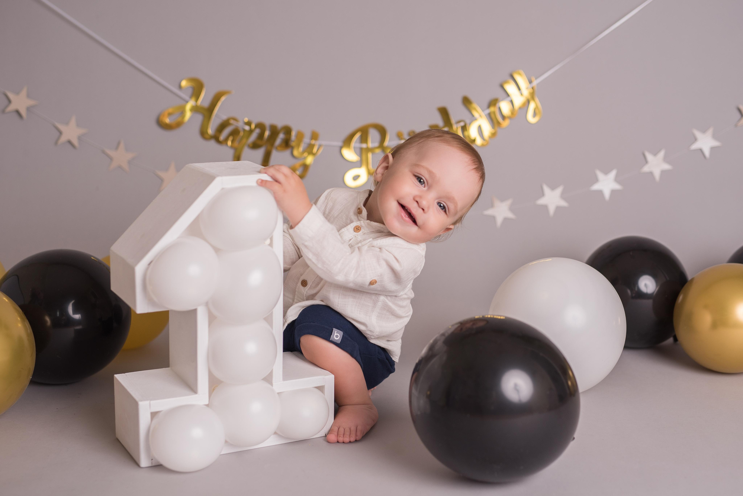 Артем, годик. Фотограф новорожденных и детский фотограф в Екатеринбурге Ксени