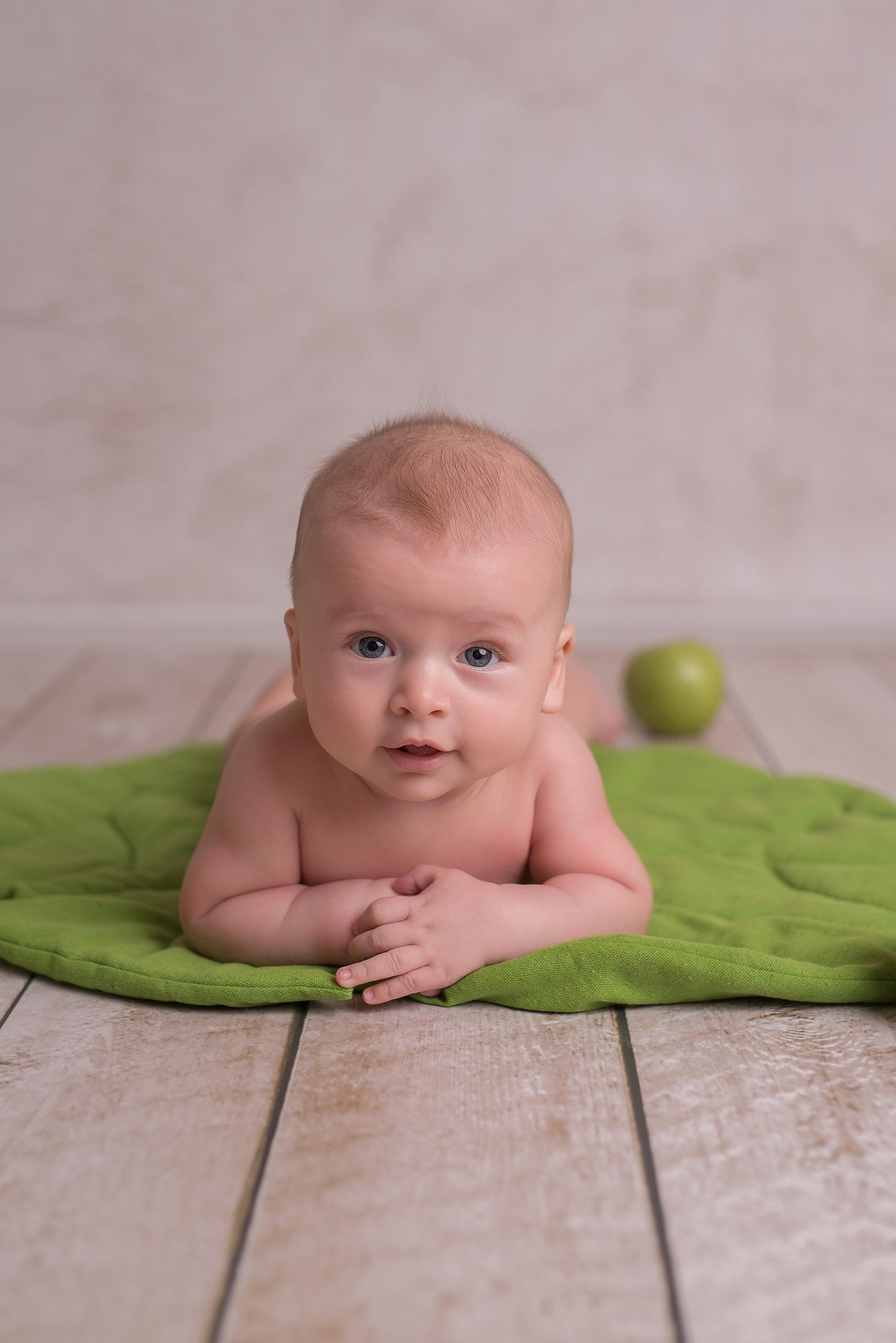 Алексей, 4 месяца. Фотограф новорожденных и детский фотограф в Екатеринбурге Ксени