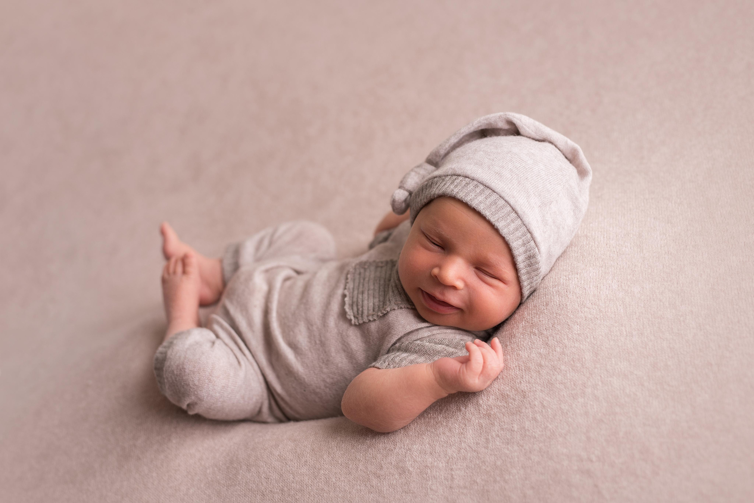 Саша, 12 дней. Фотограф новорожденных и детский фотограф в Екатеринбурге Ксени