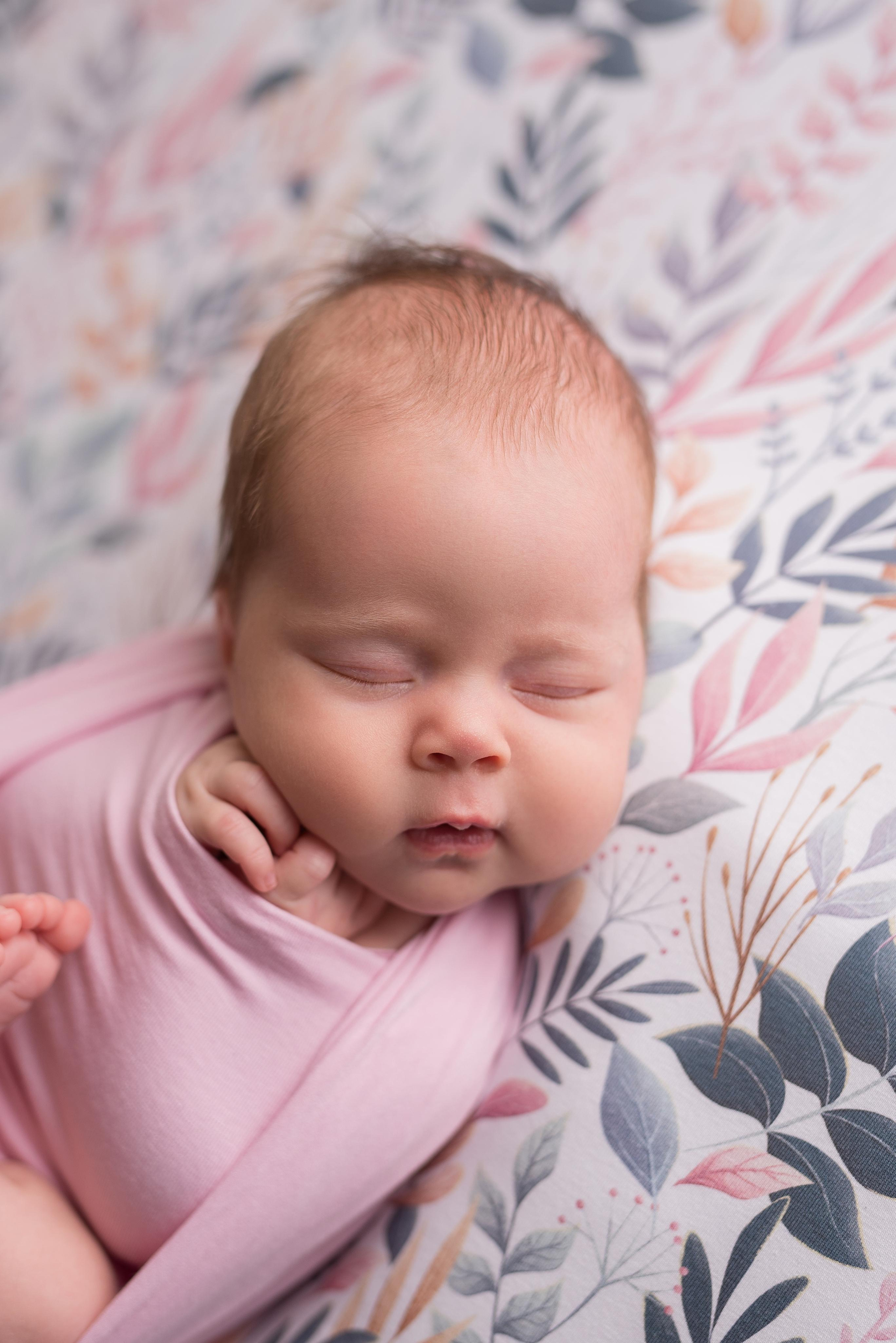 Ксюша, 19 дней. Фотограф новорожденных и детский фотограф в Екатеринбурге Ксени