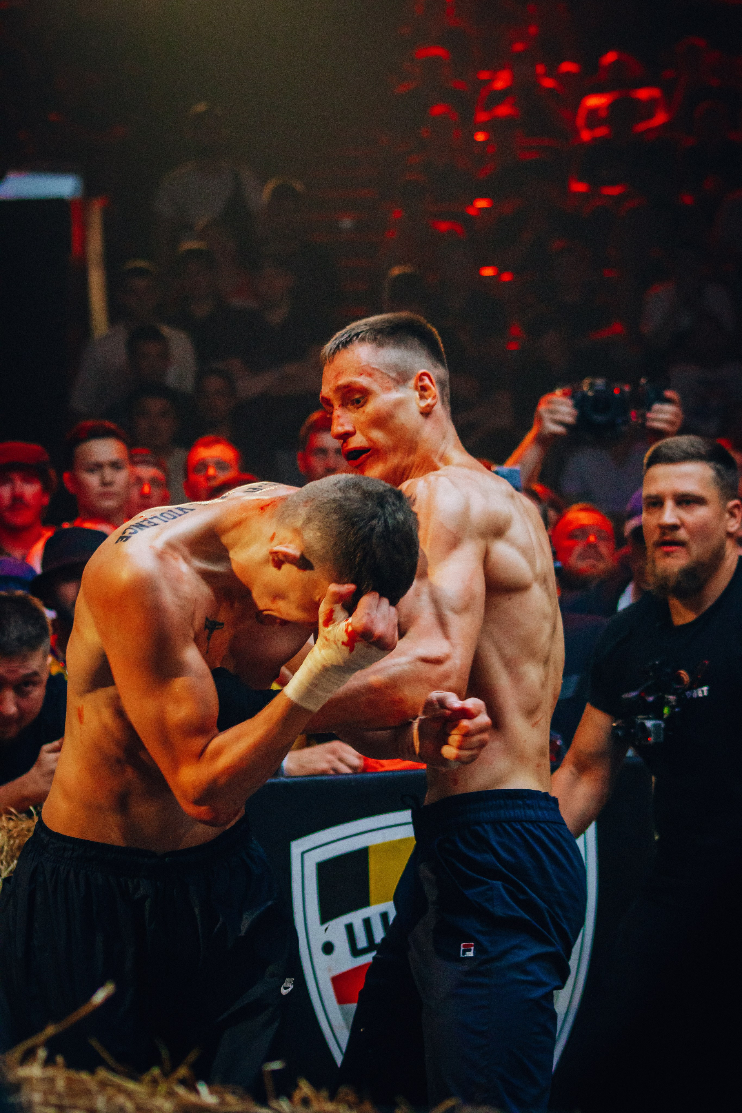 Кулачные бои TopDog. Анастасия Тен