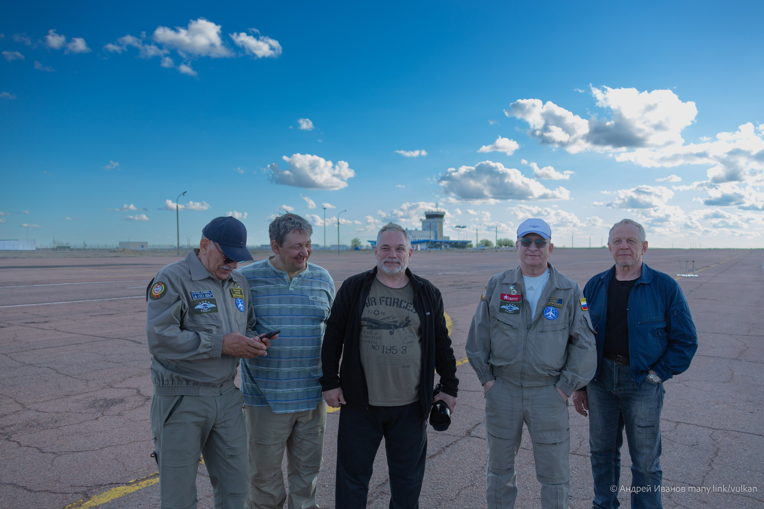 Перелёт на Байконур в 2026 г на самолётах АОН. Фотоальбом показывающий увлекательный мир авиации и мир медведей Андрея Иванова