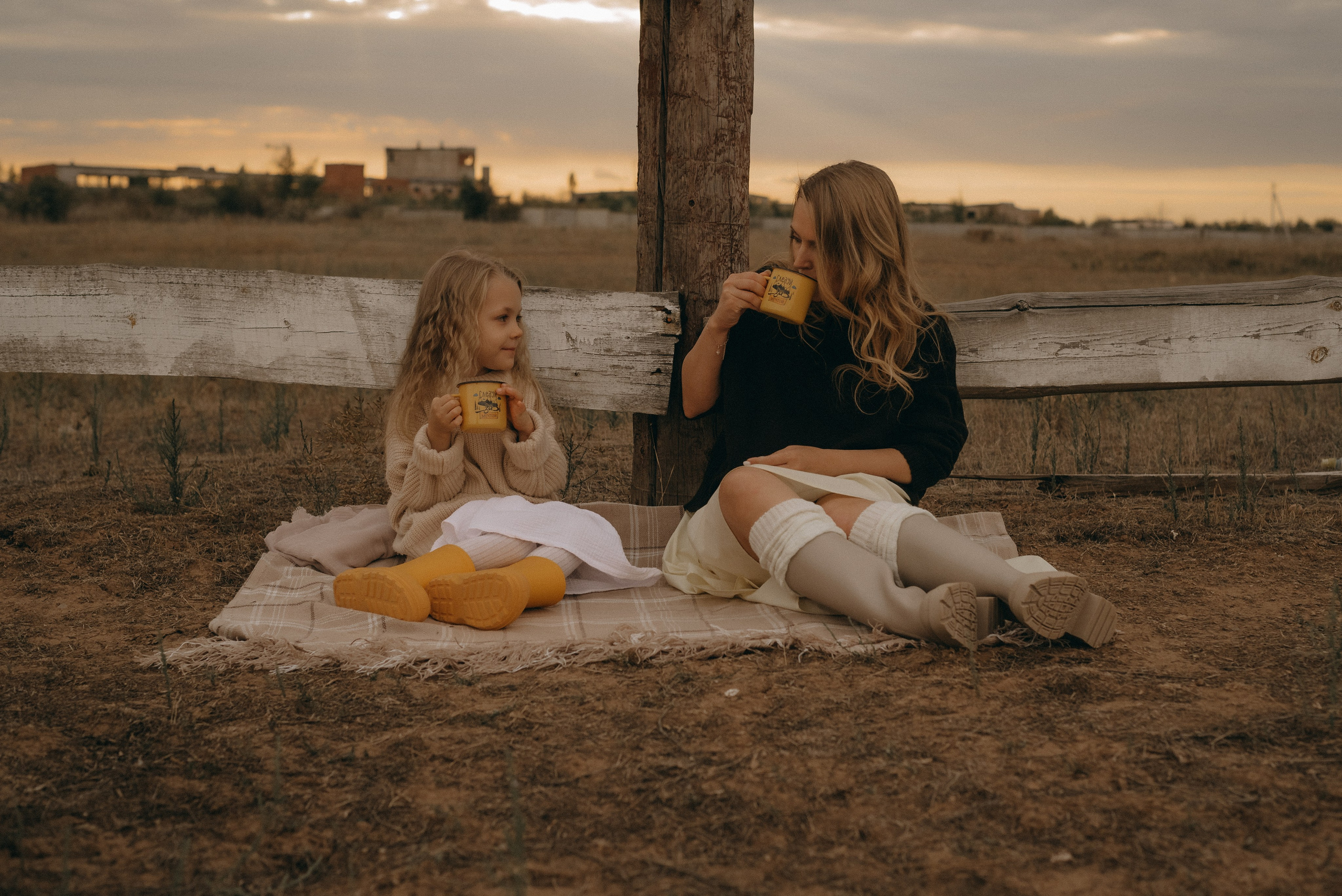 Света и Даша