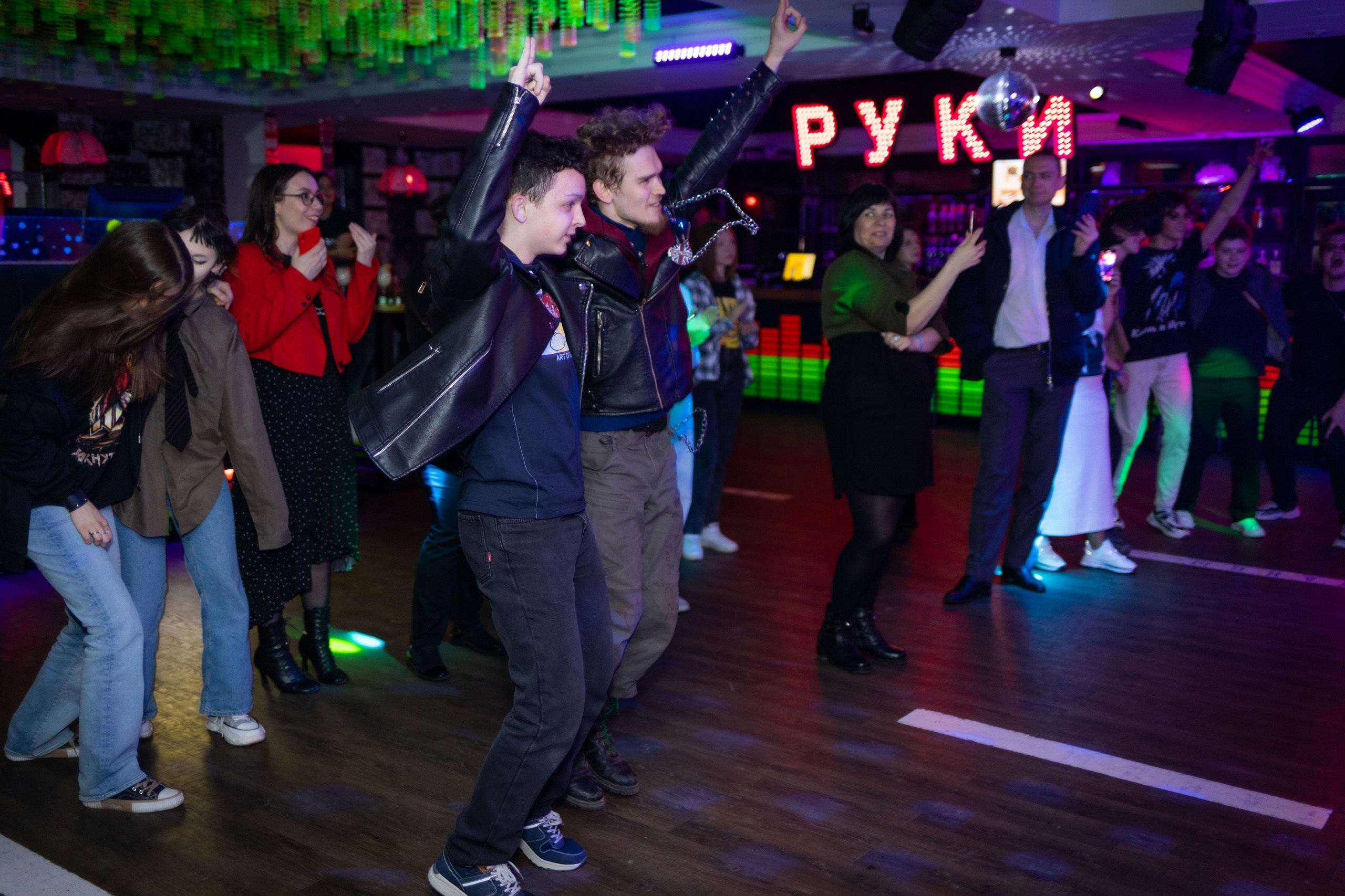 #РепортажнаяФотография#Фотожурналистика#ДокументальнаяФотография#РеальнаяЖизнь#ИсторияВкадре#МоментыЖизни#ЭмоцииВкадре#СобытийнаяФотография#ФотоИстория#ЖизньВкадре#УличнаяФотография (если снимаете на улице)#СвадебныйРепортаж (для свадебных событий)#СпортивнаяФотография (для спортивных мероприятий)#КонцертнаяФотография (для концертов и фестивалей)#ПолитикаВкадре (для политических событий)#АкцииПротеста (если снимаете протесты)#ГородскиеСобытия#ЭмоцииНаЛице#ИскренниеМоменты#ЖизньКакОнаЕсть#СилаМомента#ЧеловеческиеИстории#РеальностьВкадре#Фотожурналисты#Документалисты#ФотоСообщество#ФотоВдохновение#ФотоИскусство#ФотоМастера#ПятигорскФотограф#ФотографПятигорск#ФотосессияПятигорск#ПятигорскФото#ФотографКавминводы#ФотосессияКавказ#ПятигорскЛюблю#ФотографНаКавказе#ФотостудияПятигорск#ПортретПятигорск#СвадебныйФотографПятигорск#ПейзажиПятигорска#ФотоПятигорск#ФотографСКФО#КавказФото