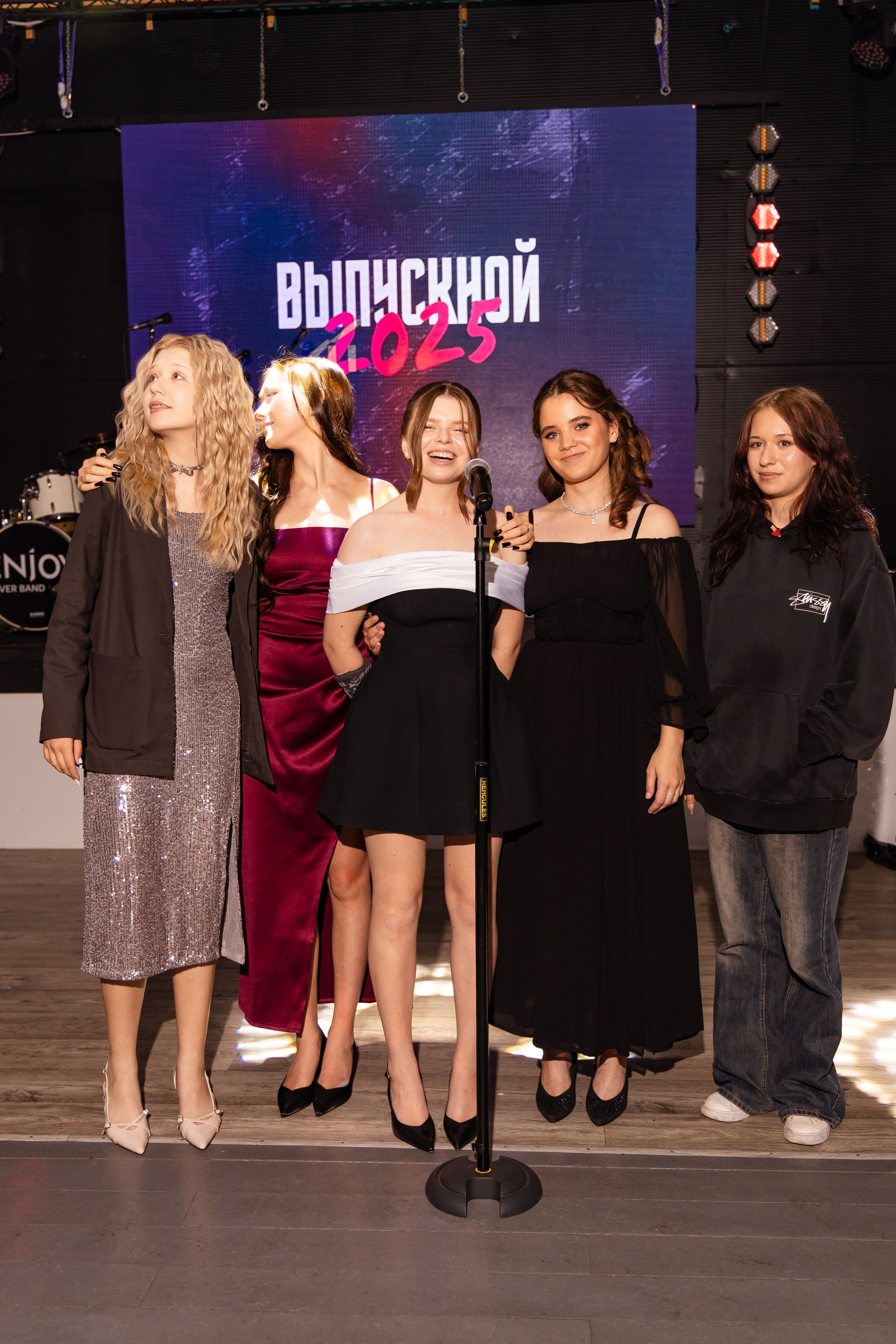 Выпускной Школа 55. Фотограф в Барнауле Юлия Яковлева