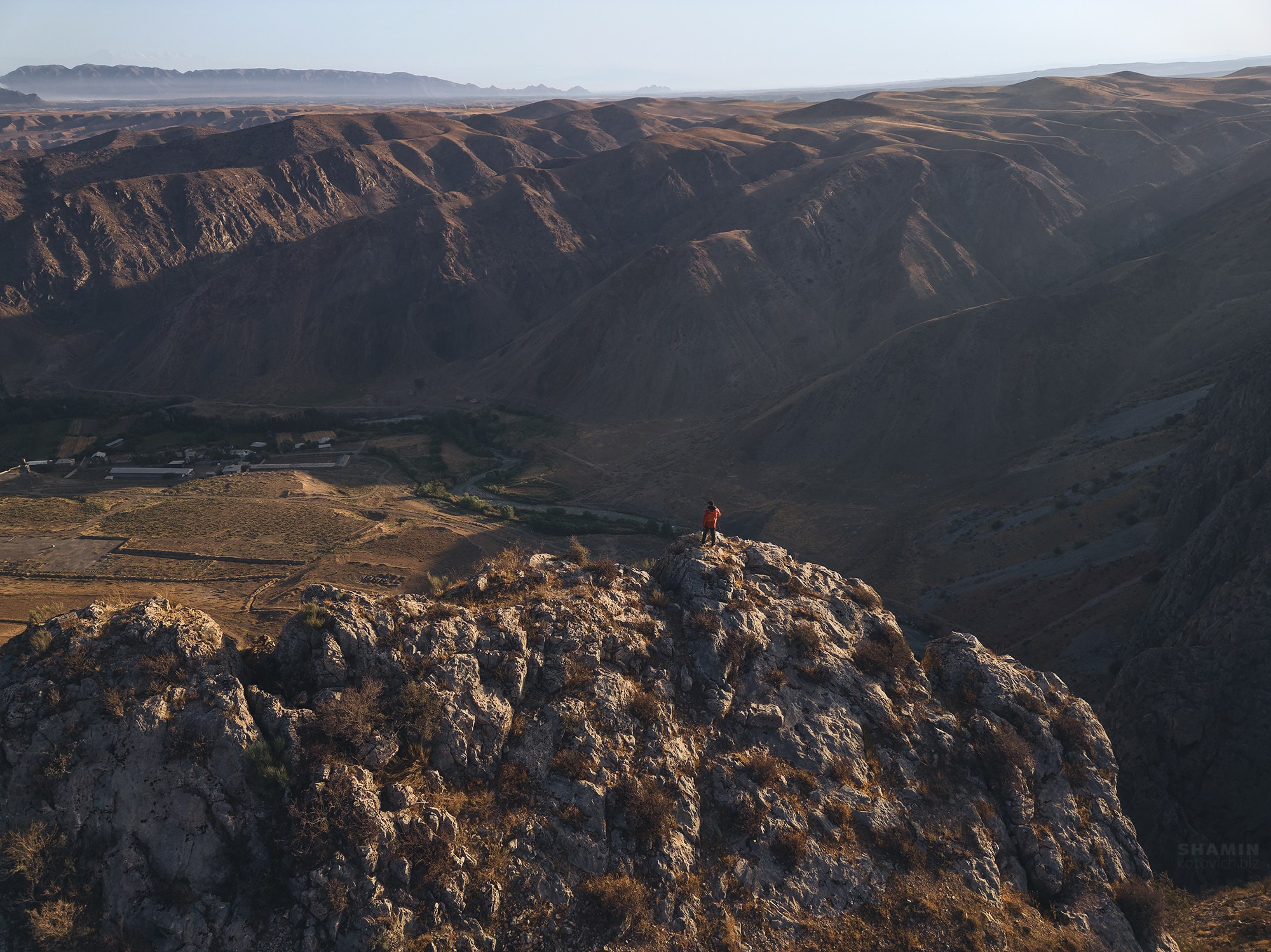 Кыргызстан — горные пейзажи, озёра и свет Тянь-Шаня | Фотограф Константин Шамин. Фотограф Константин Шамин