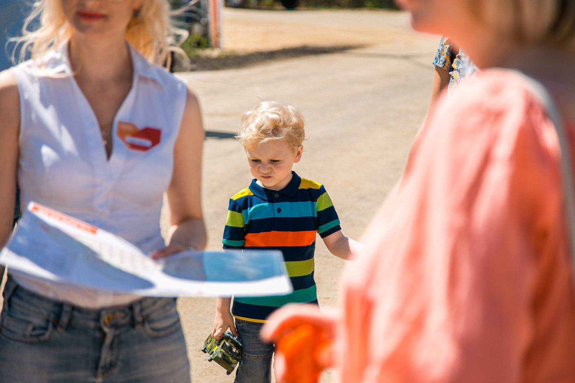 Открытие дачного поселка #Дачазаканикулы. Репортажный фотограф Макс Брагин