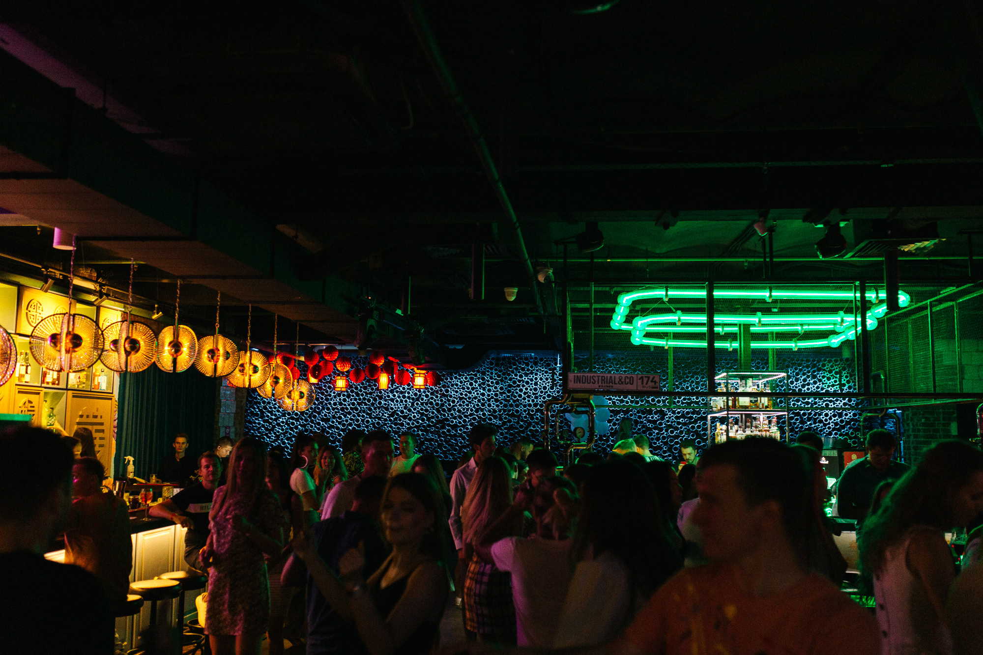 BLA BLA BAR PARTY. Репортажный фотограф Макс Брагин