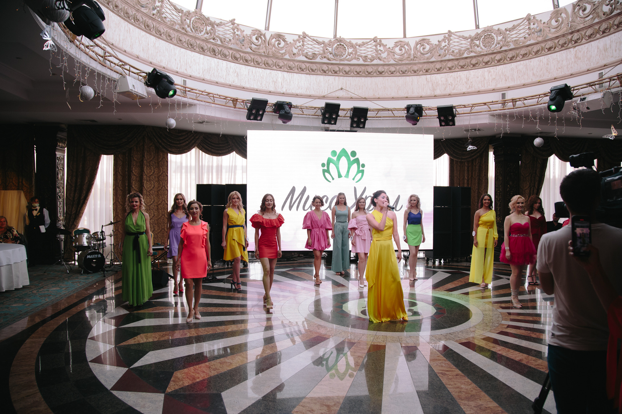 MISS URAL LETO 2021. Репортажный фотограф Макс Брагин