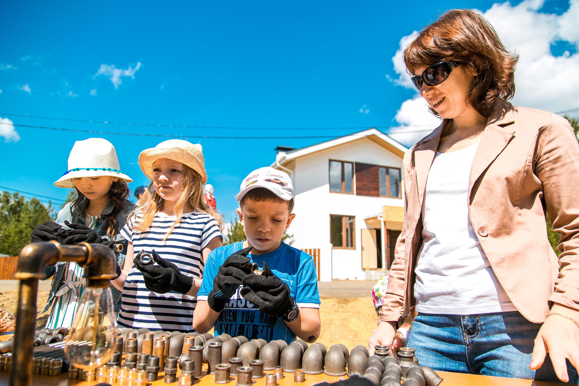 Открытие дачного поселка #Дачазаканикулы. Репортажный фотограф Макс Брагин