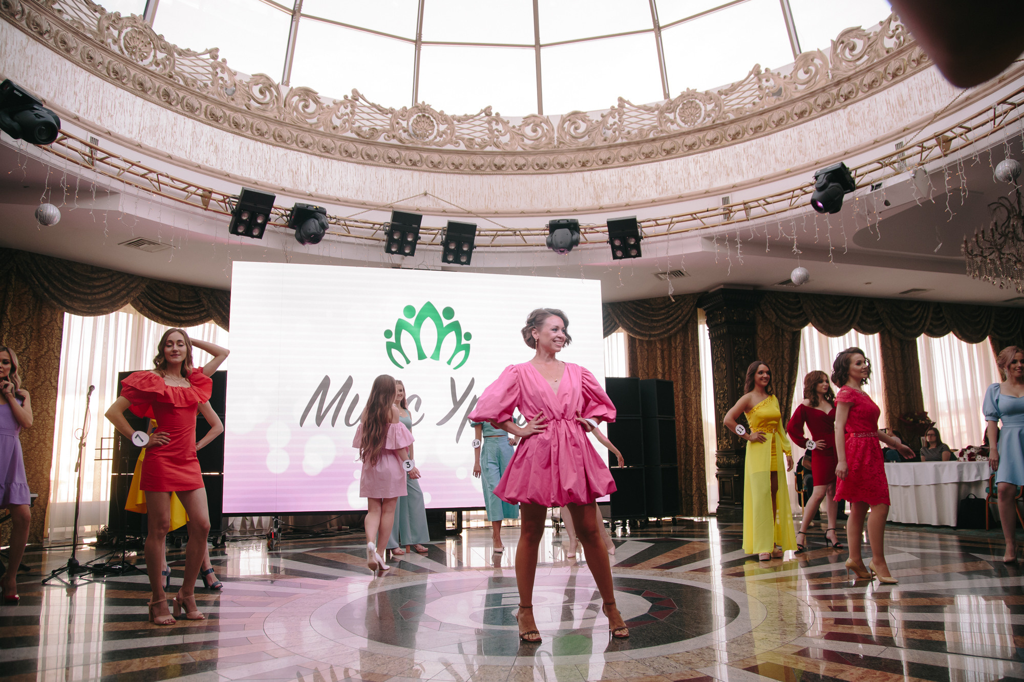 MISS URAL LETO 2021. Репортажный фотограф Макс Брагин