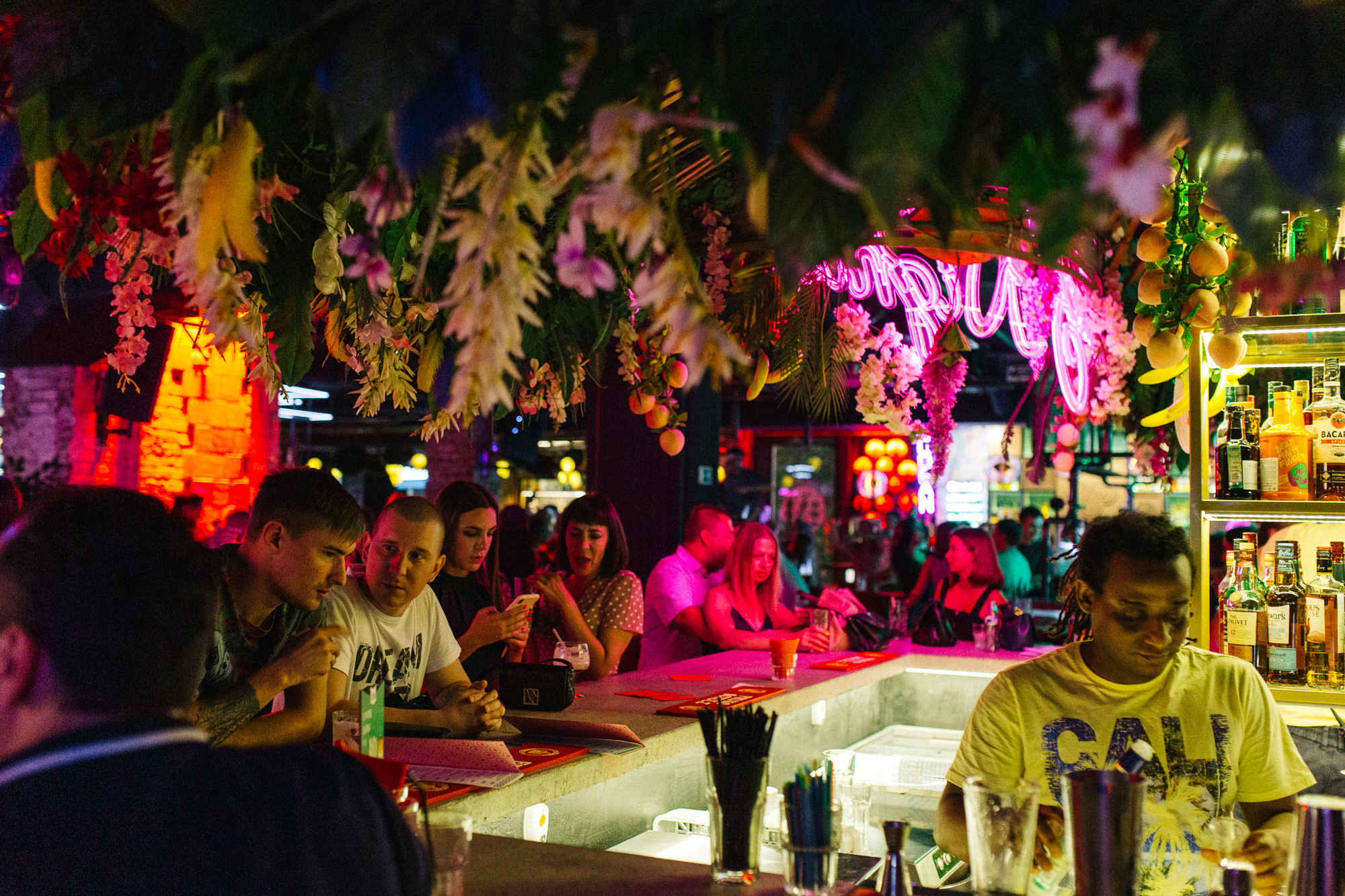 BLA BLA BAR PARTY. Репортажный фотограф Макс Брагин