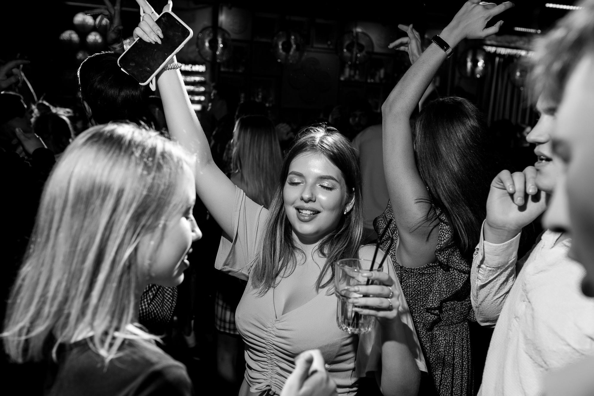 BLA BLA BAR PARTY. Репортажный фотограф Макс Брагин