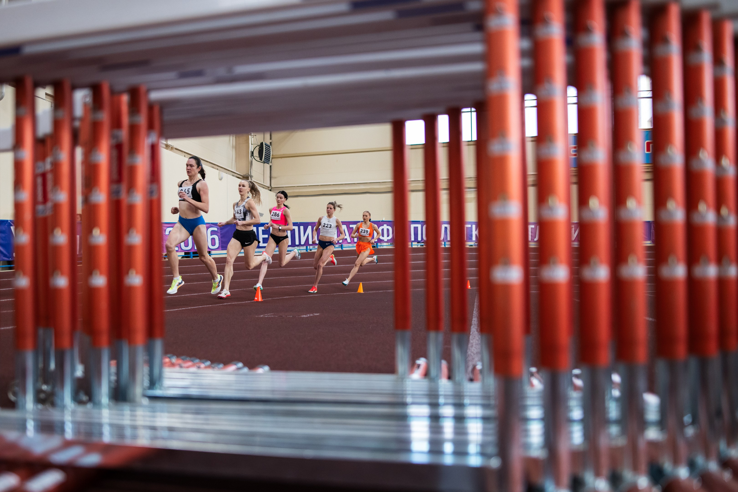 Легкая атлетика в помещении. Спортивный и репортажный фотограф в Казани Вячеслав Сатонин