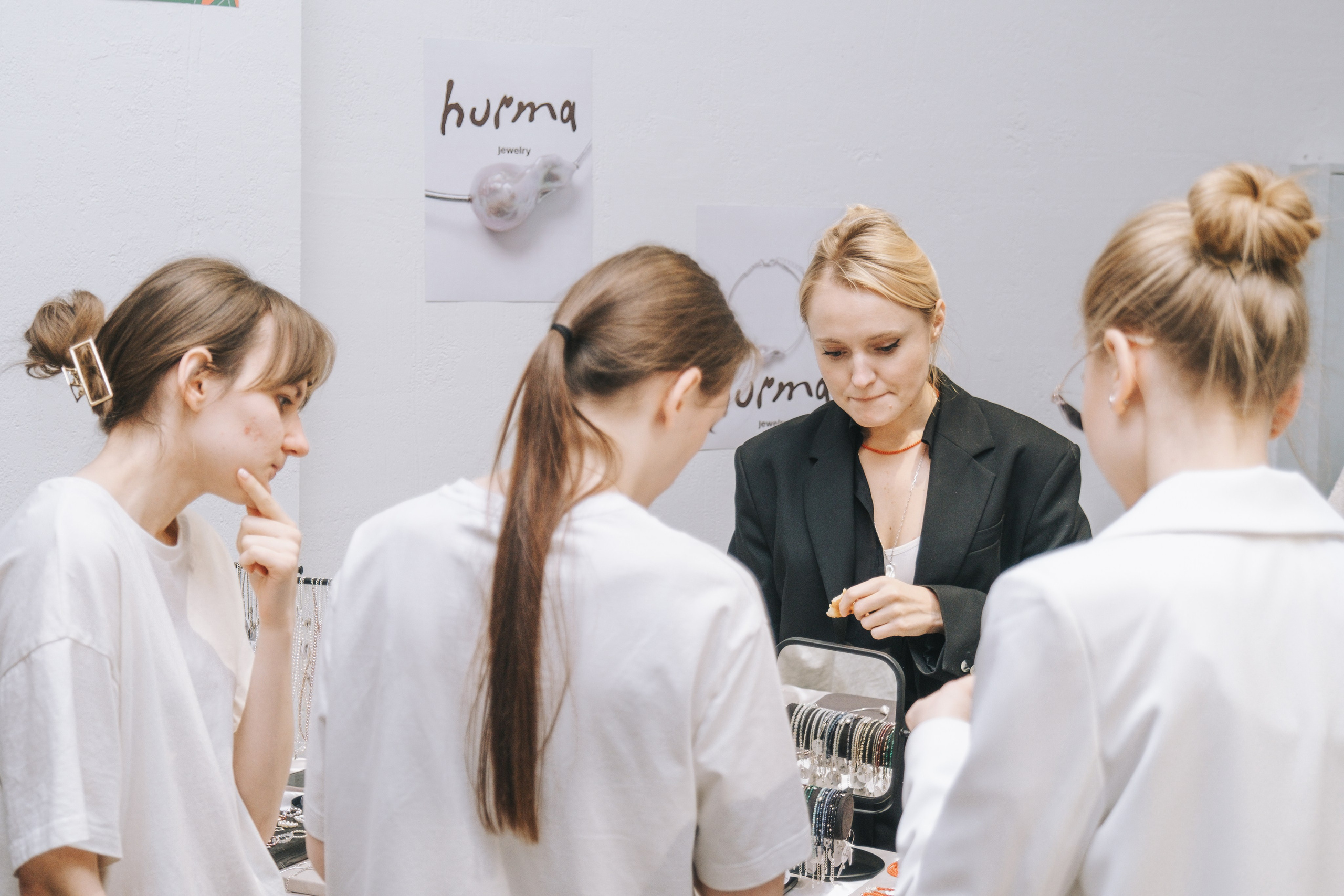 НОВОГОДНИЙ РЕЛЬСЫМАРКЕТ 2025. Главная