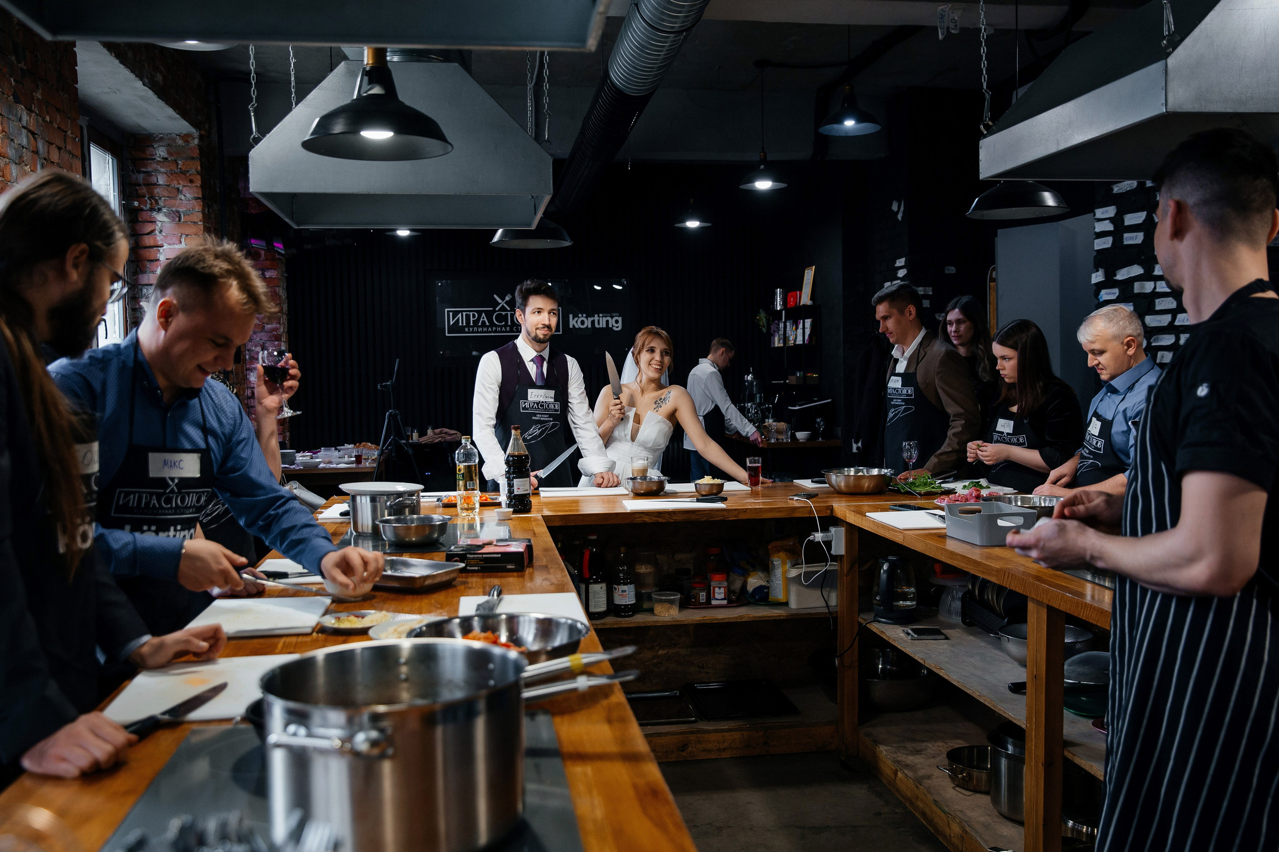 Первый ЗАГС и Фотосессия на Витебском в апреле. Свадебный фотограф в Санкт-Петербурге Вика Стукачева