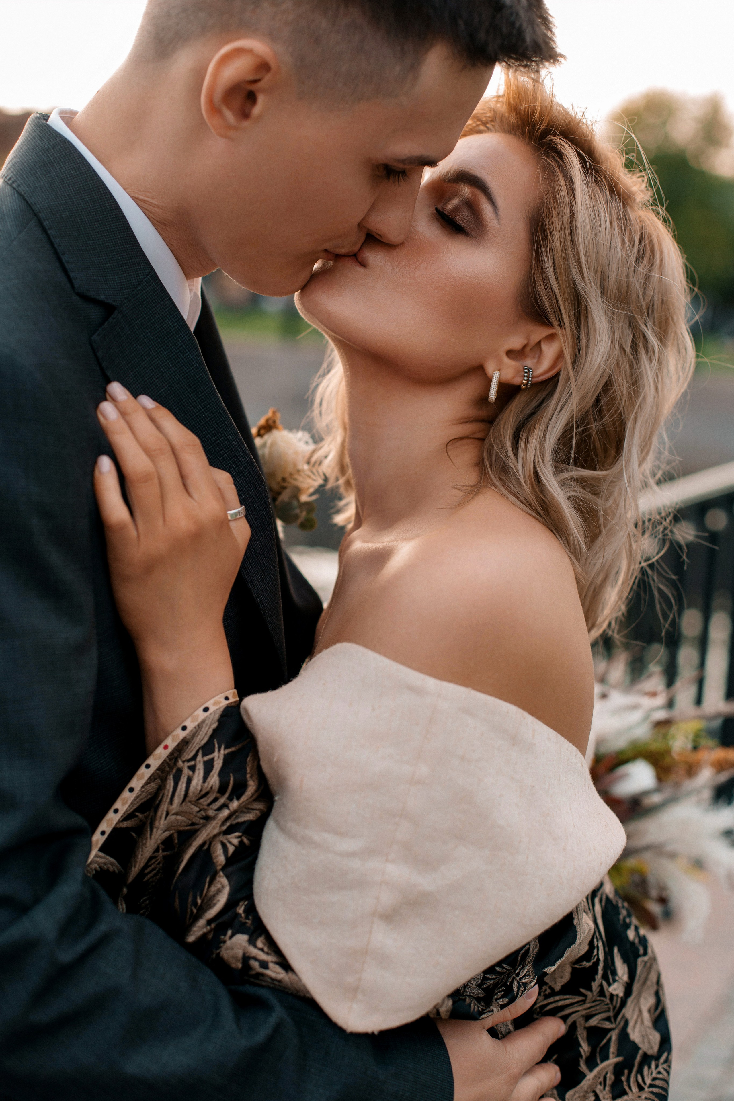 Свадьба для двоих с прогулкой в Выборге. Свадебный фотограф в Санкт-Петербурге Вика Стукачева