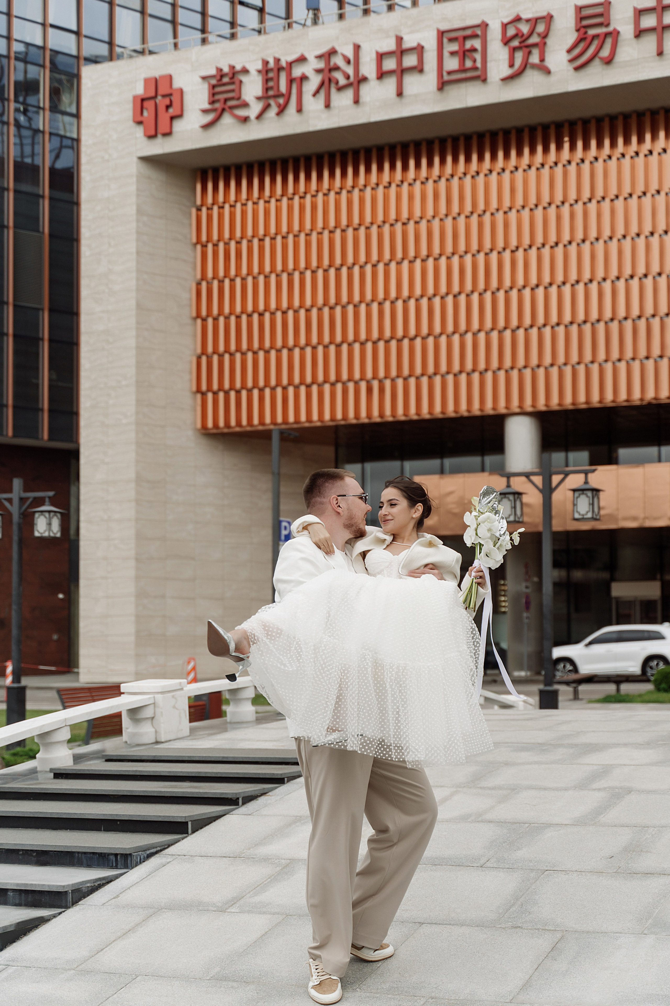 Иван и Изабелла «Веранда Отрадное». Свадебный фотограф