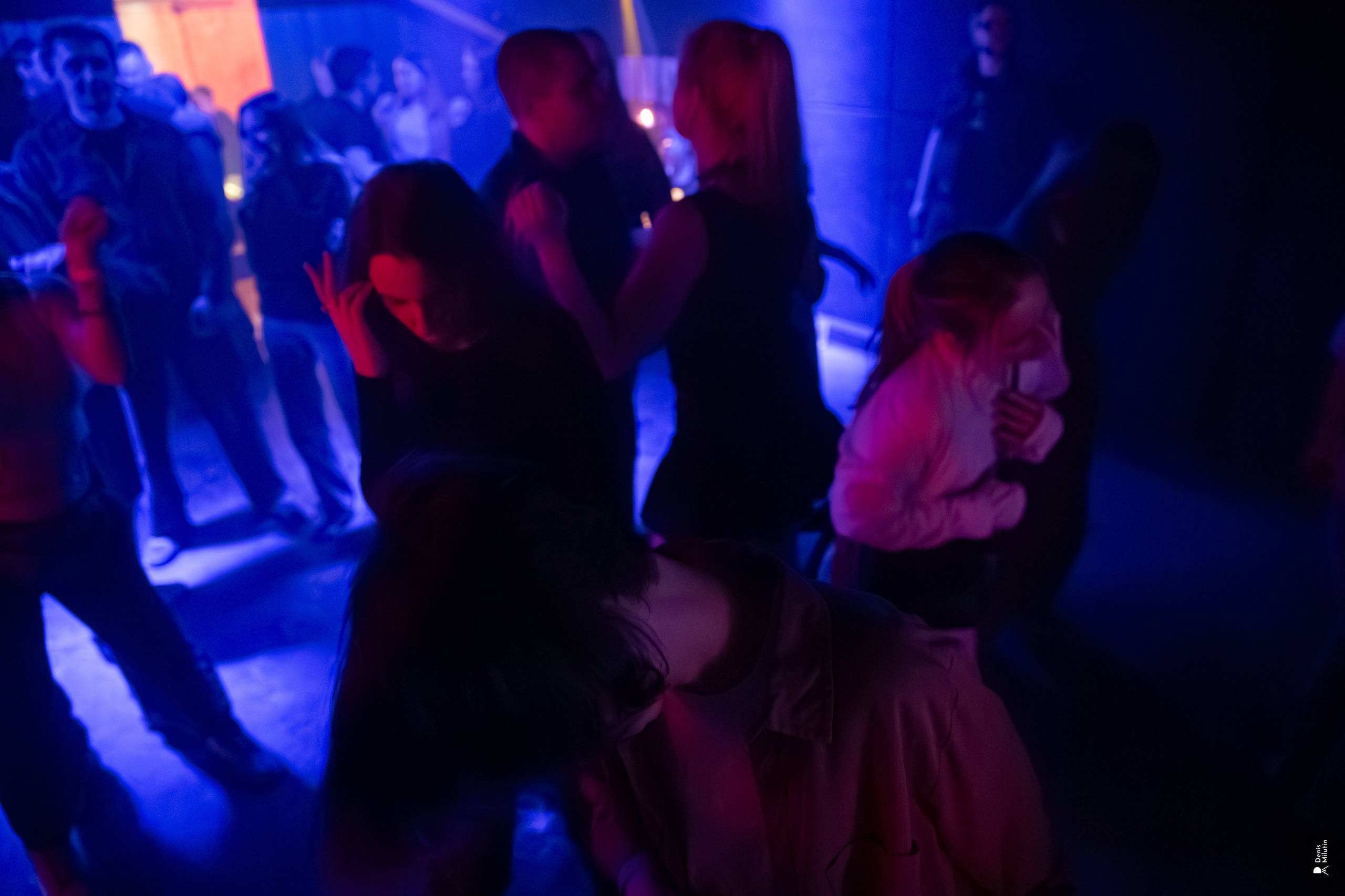 Клуб Рядом — Дискотека 2000х. Портретный фотограф Денис Милютин
