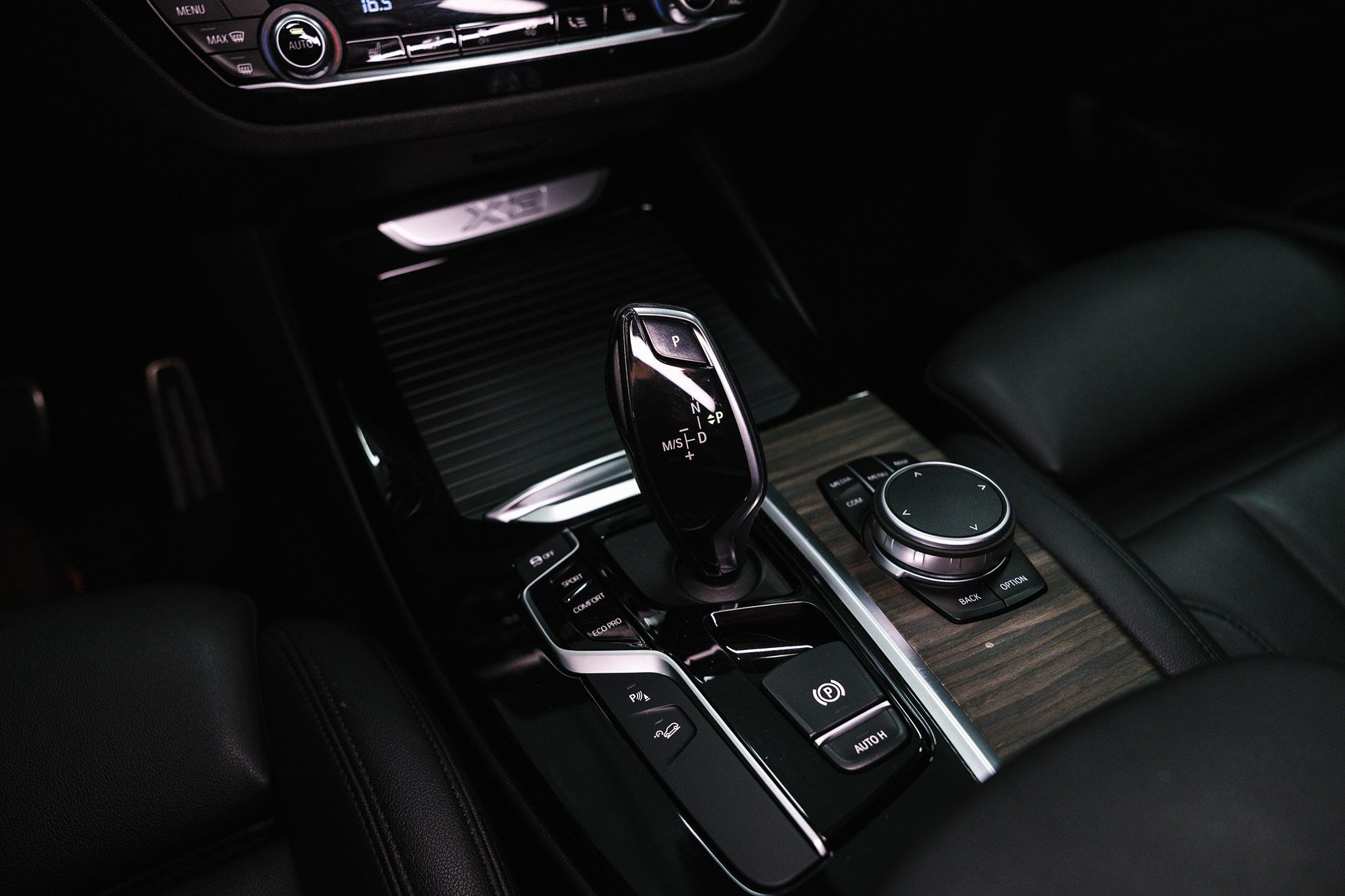 BMW X3 30i 2,0 xDrive Steptronic (252 л. с.). Автосалон «Х-Авто»