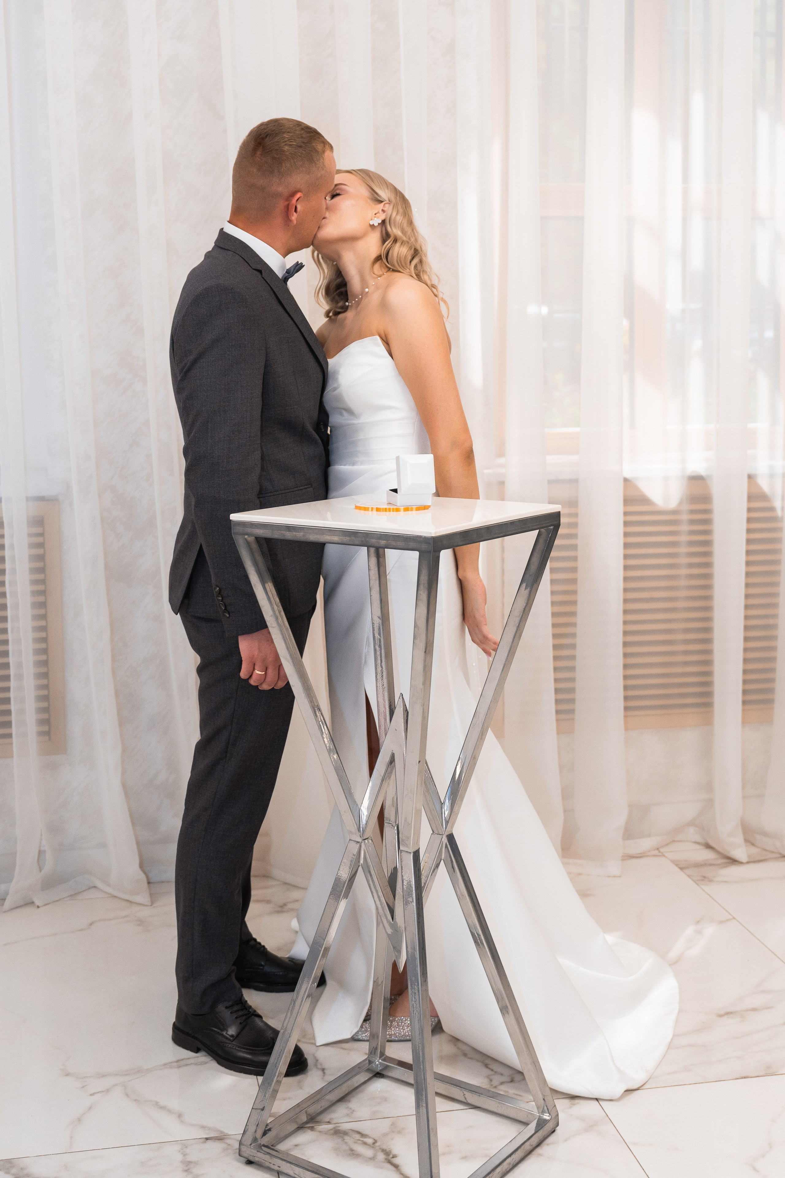 Свадебная фотосессия в Москве, регистрация в Кутузовском ЗАГСе Москва. Свадебный фотограф в Москве Анна Полушина