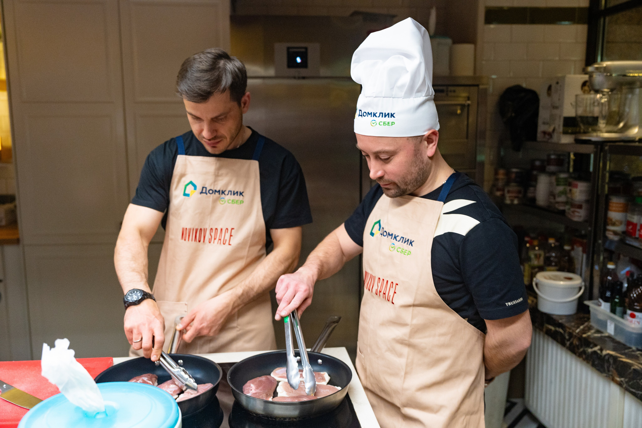 NOVIKOV SCHOOL — Умами зал. Фотограф Никита Комаров