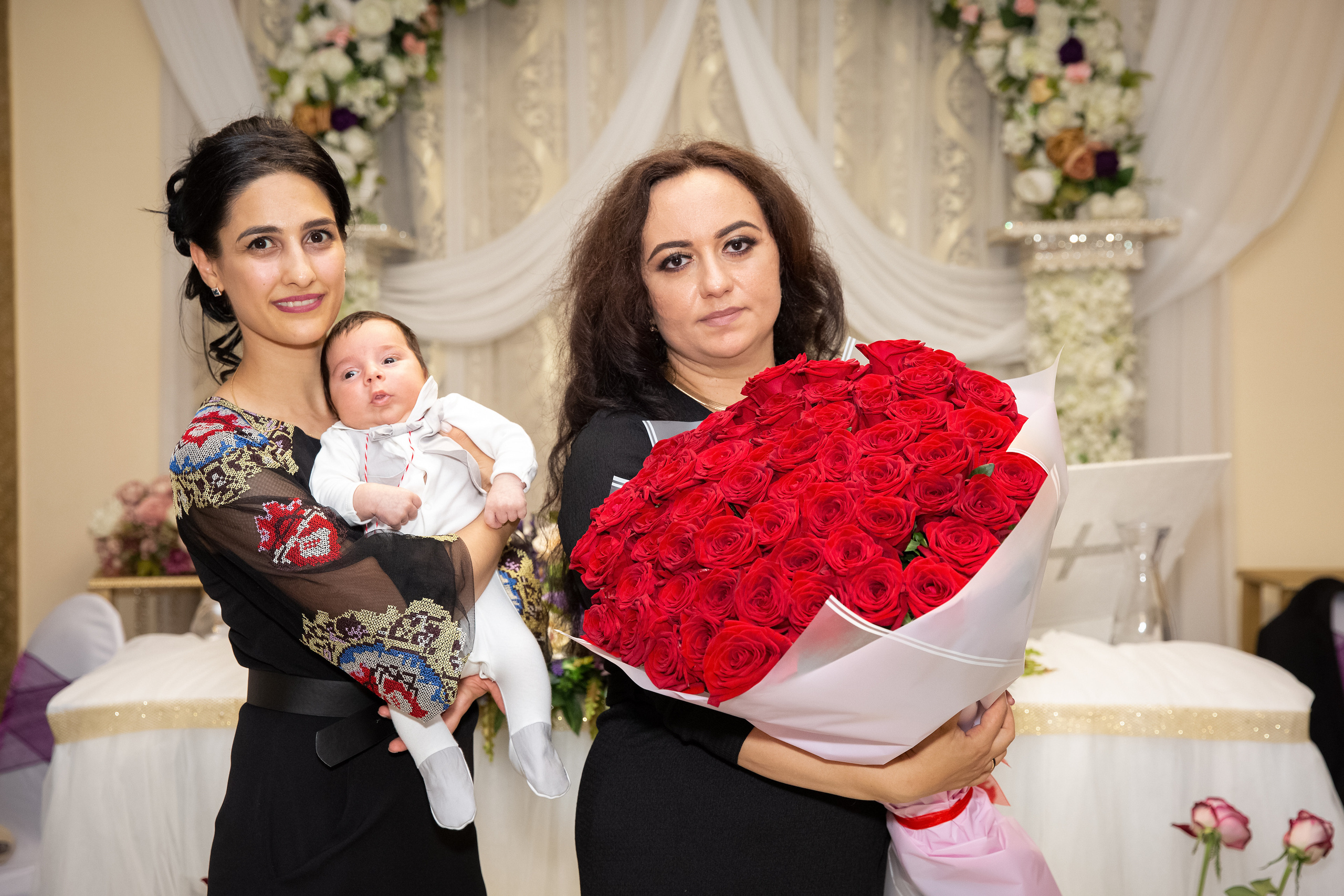 Крещение в армянской церкви. Свадебные фотографы в Москве: Денис и Елена Пройдовы