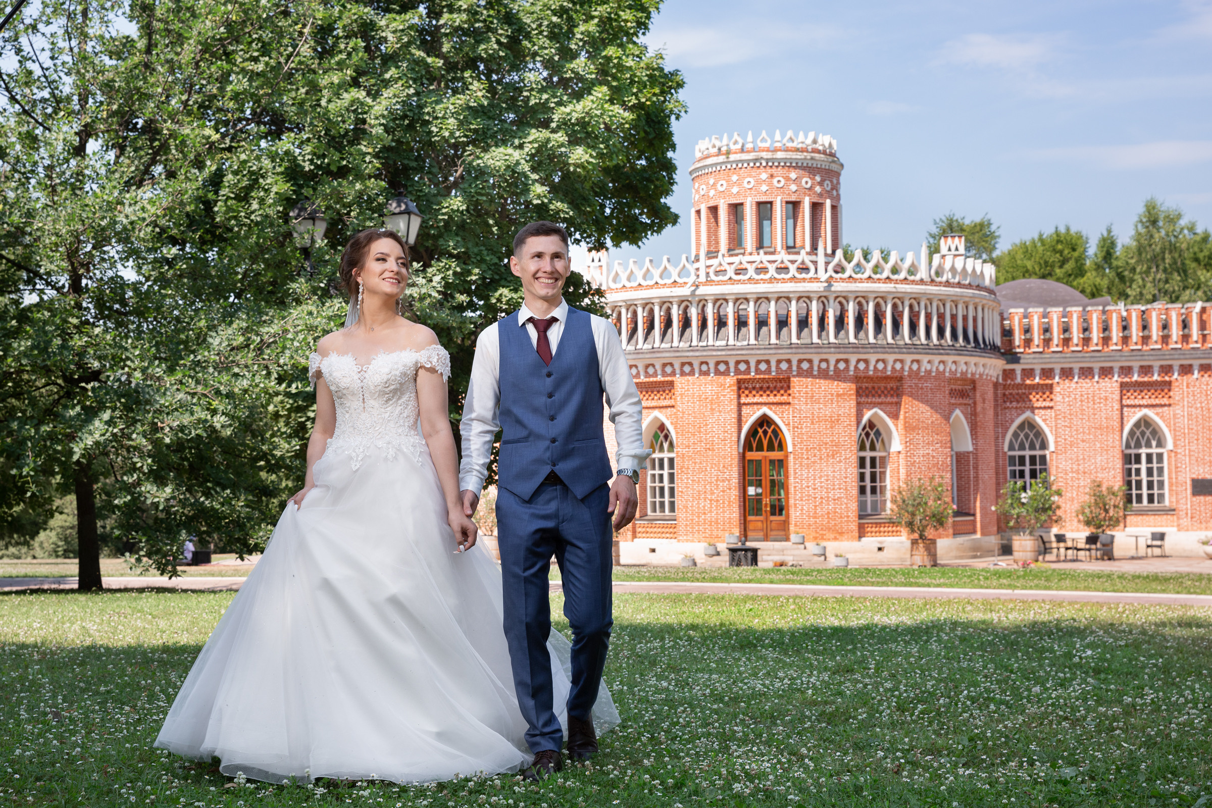 Свадебная фотосессия в Царицыно Алексея и Елены. Свадебные фотографы в Москве: Денис и Елена Пройдовы