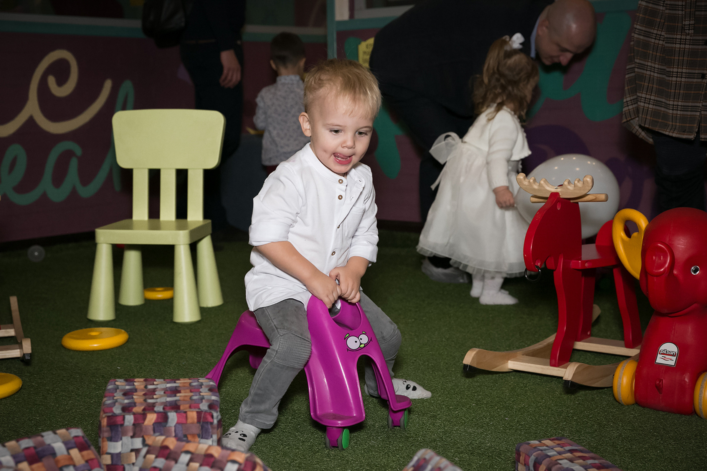 Детский праздник в кафе АндерСон. Свадебные фотографы в Москве: Денис и Елена Пройдовы
