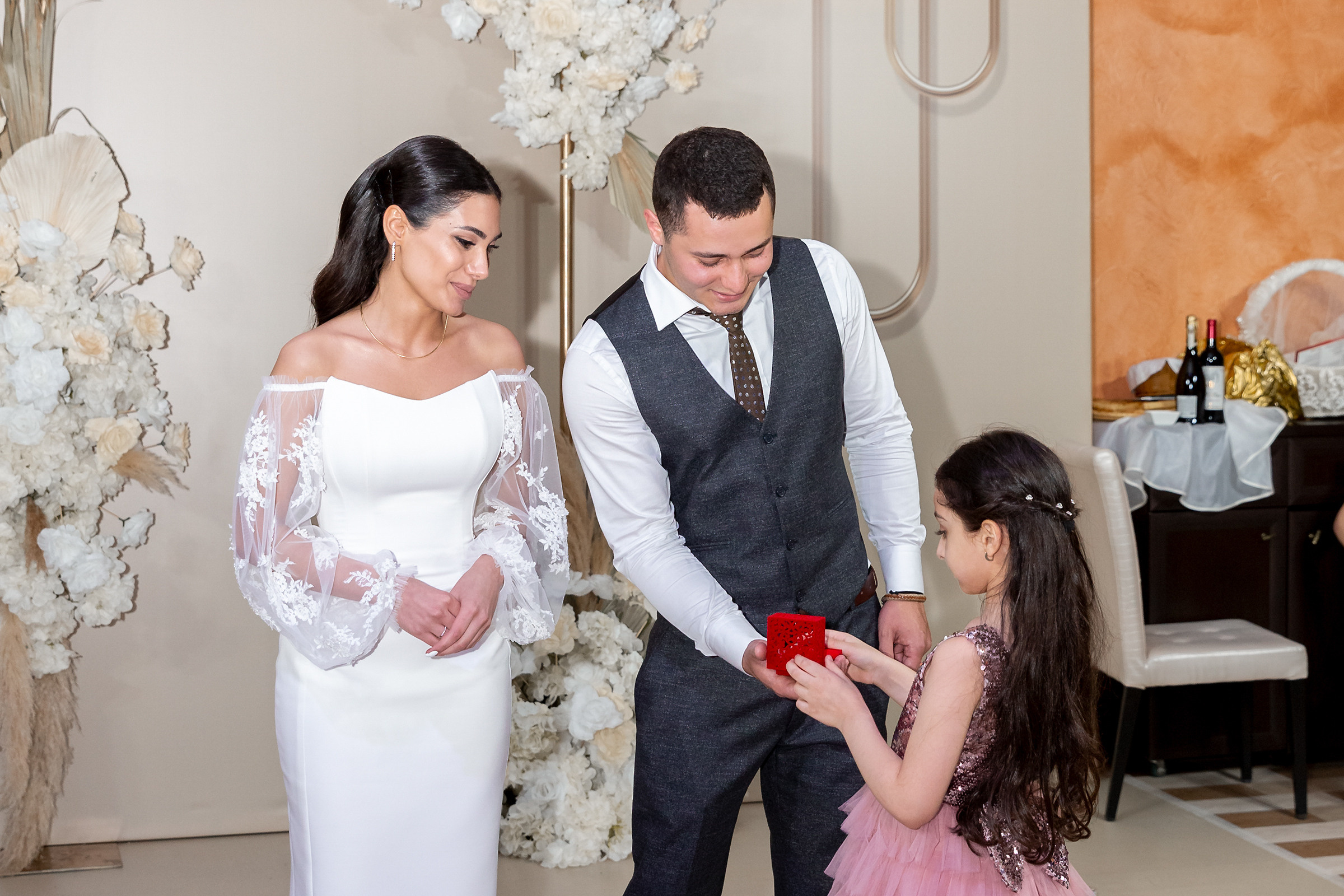 Ацамаз и Арпи. Осетинская свадьба во Владикавказе. Свадебные фотографы в Москве: Денис и Елена Пройдовы