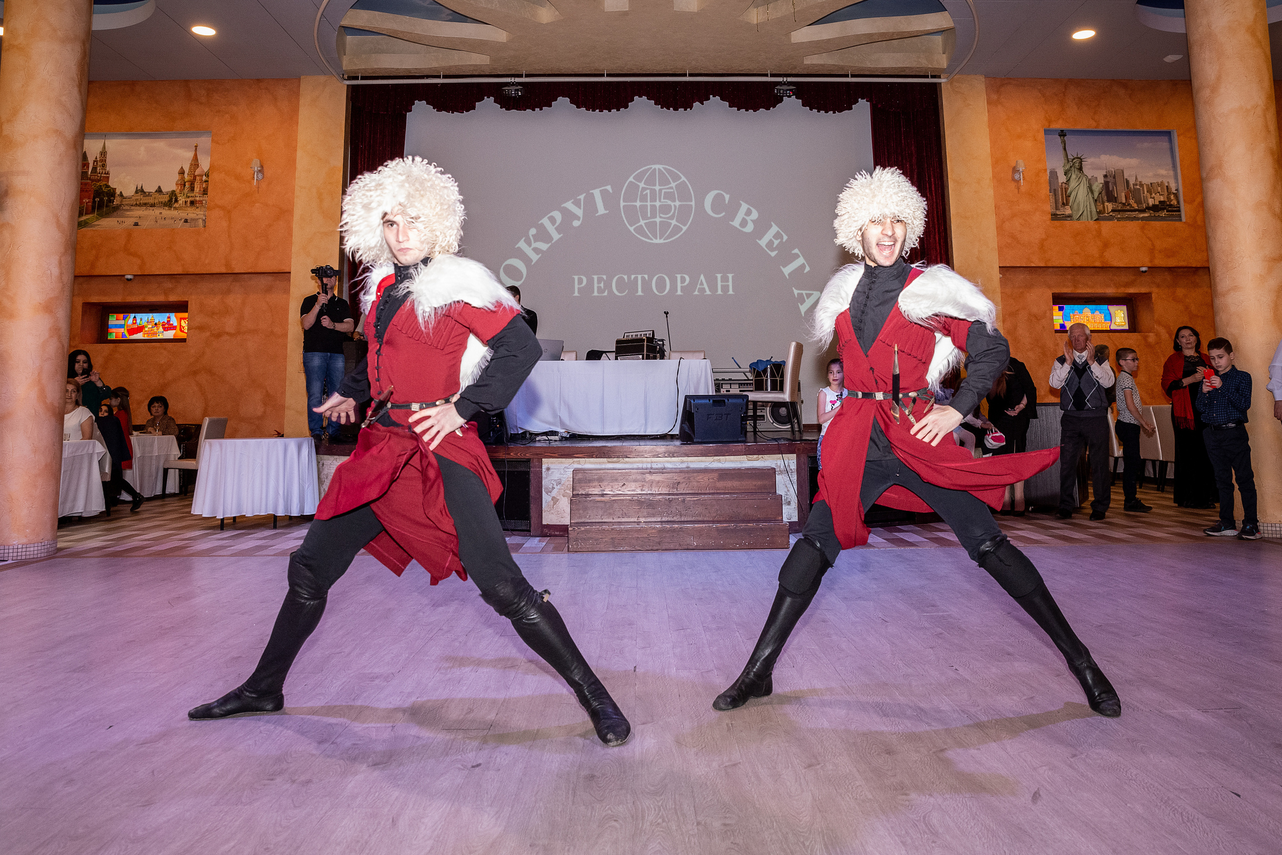 Ацамаз и Арпине. Свадебные фотографы в Москве: Денис и Елена Пройдовы