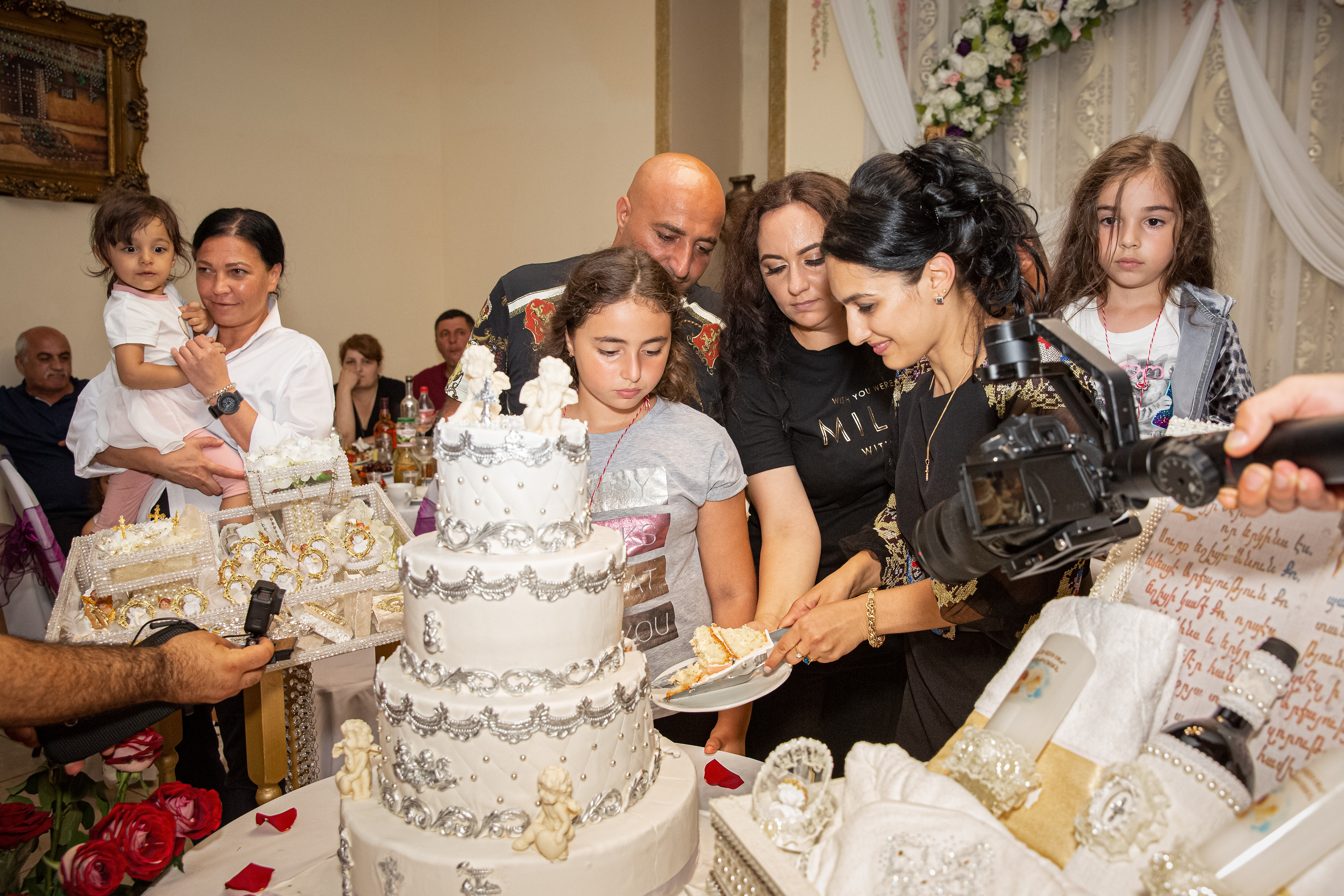 Крещение в армянской церкви. Свадебные фотографы в Москве: Денис и Елена Пройдовы