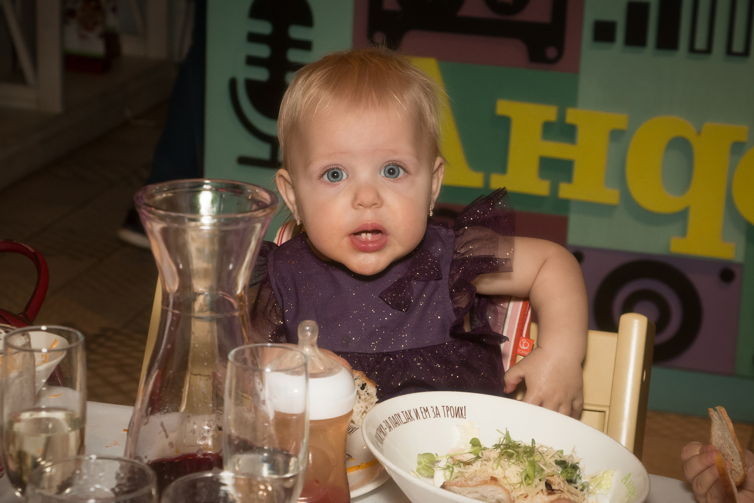 Детский праздник в кафе АндерСон. Свадебные фотографы в Москве: Денис и Елена Пройдовы
