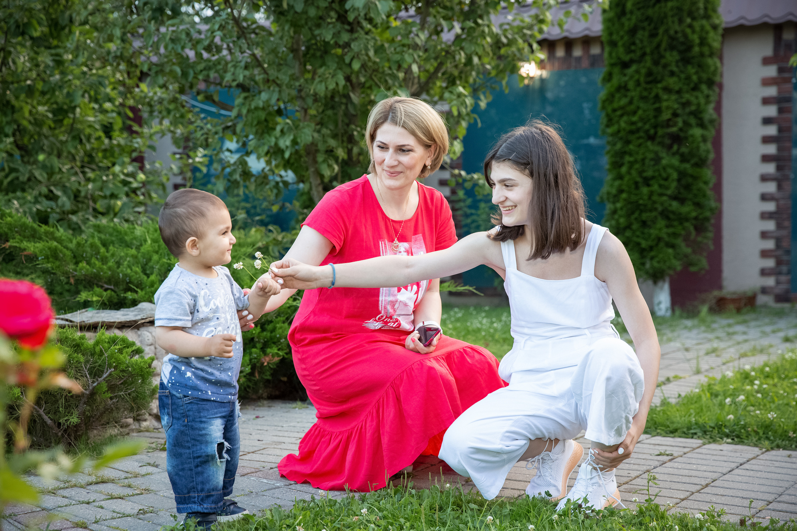 Крещение в армянской церкви. Свадебные фотографы в Москве: Денис и Елена Пройдовы