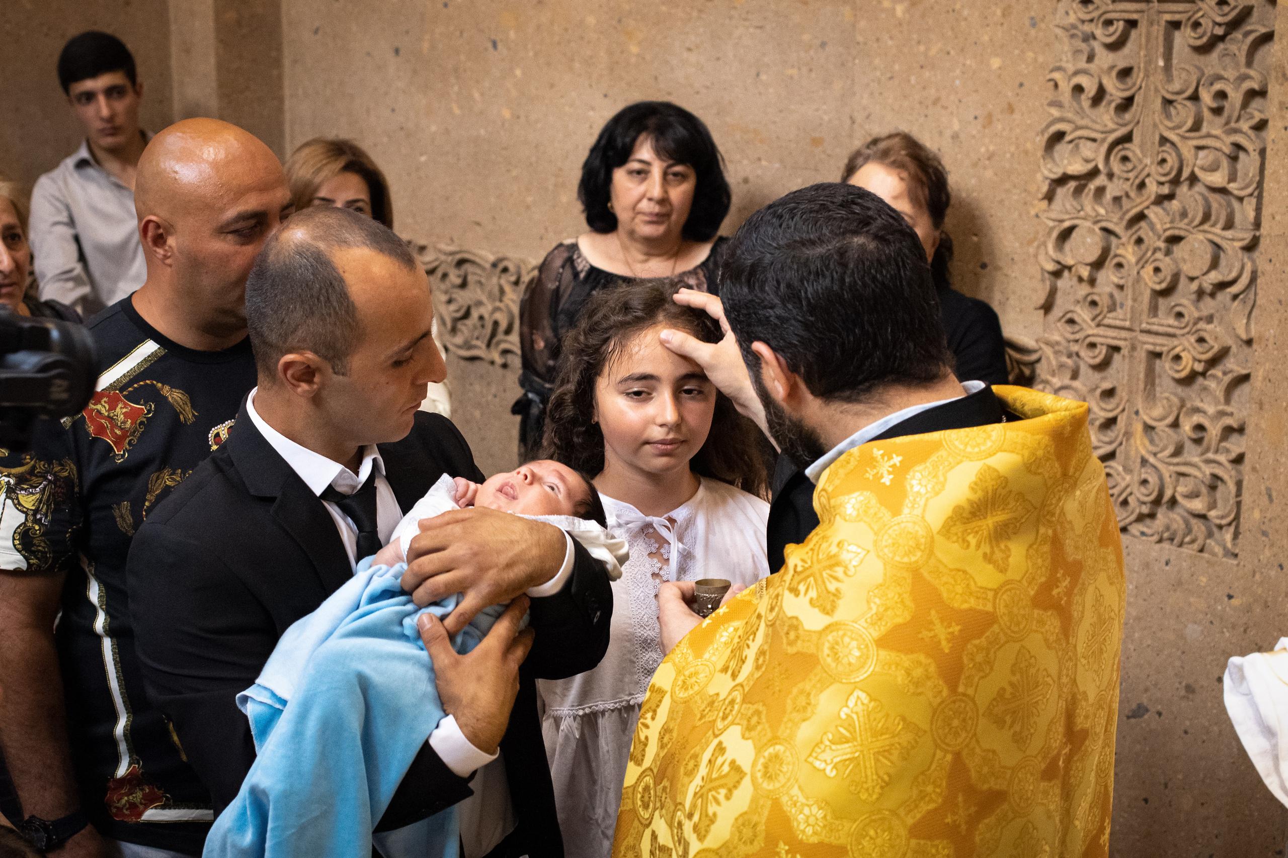 Крещение в армянской церкви. Свадебные фотографы в Москве: Денис и Елена Пройдовы