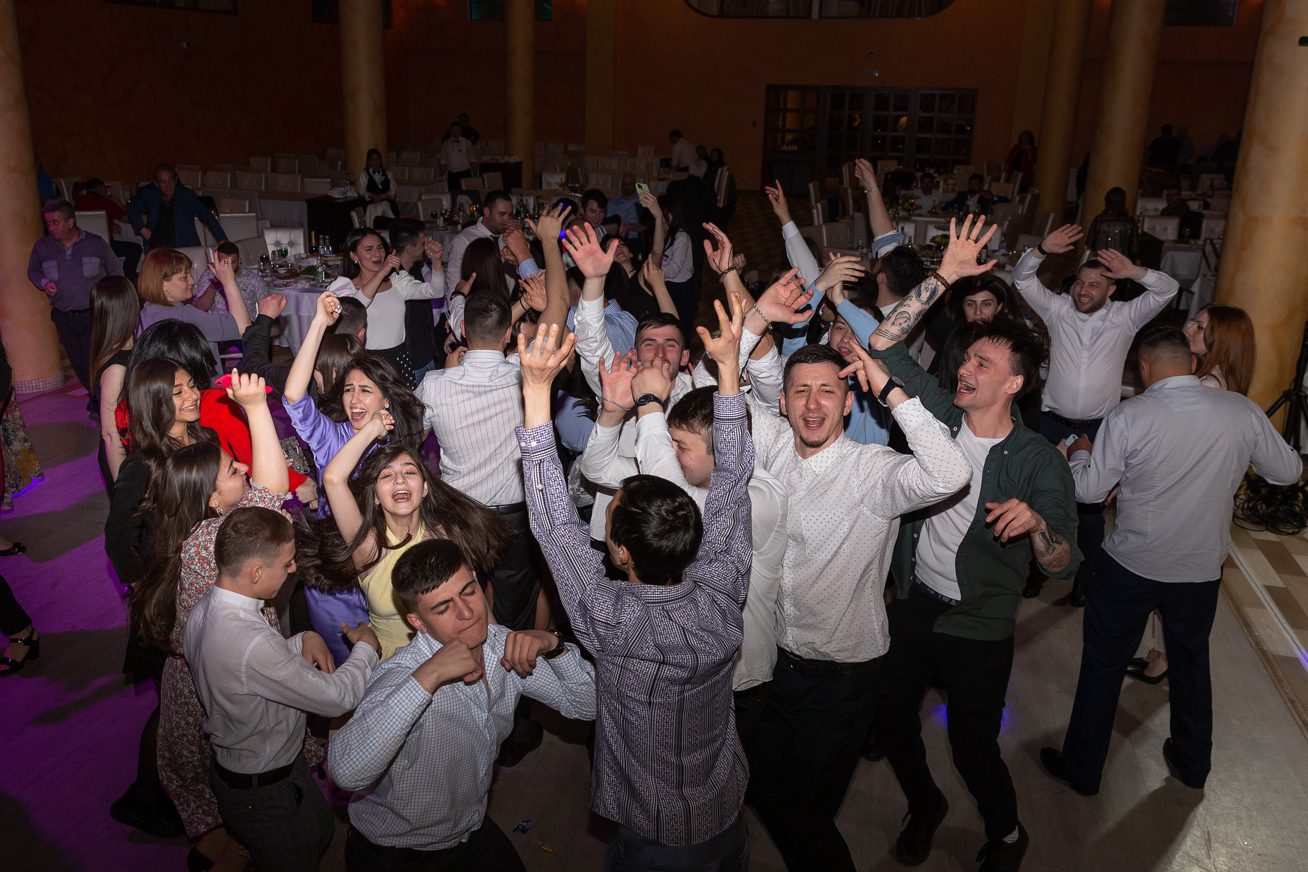 Ацамаз и Арпине. Свадебные фотографы в Москве: Денис и Елена Пройдовы