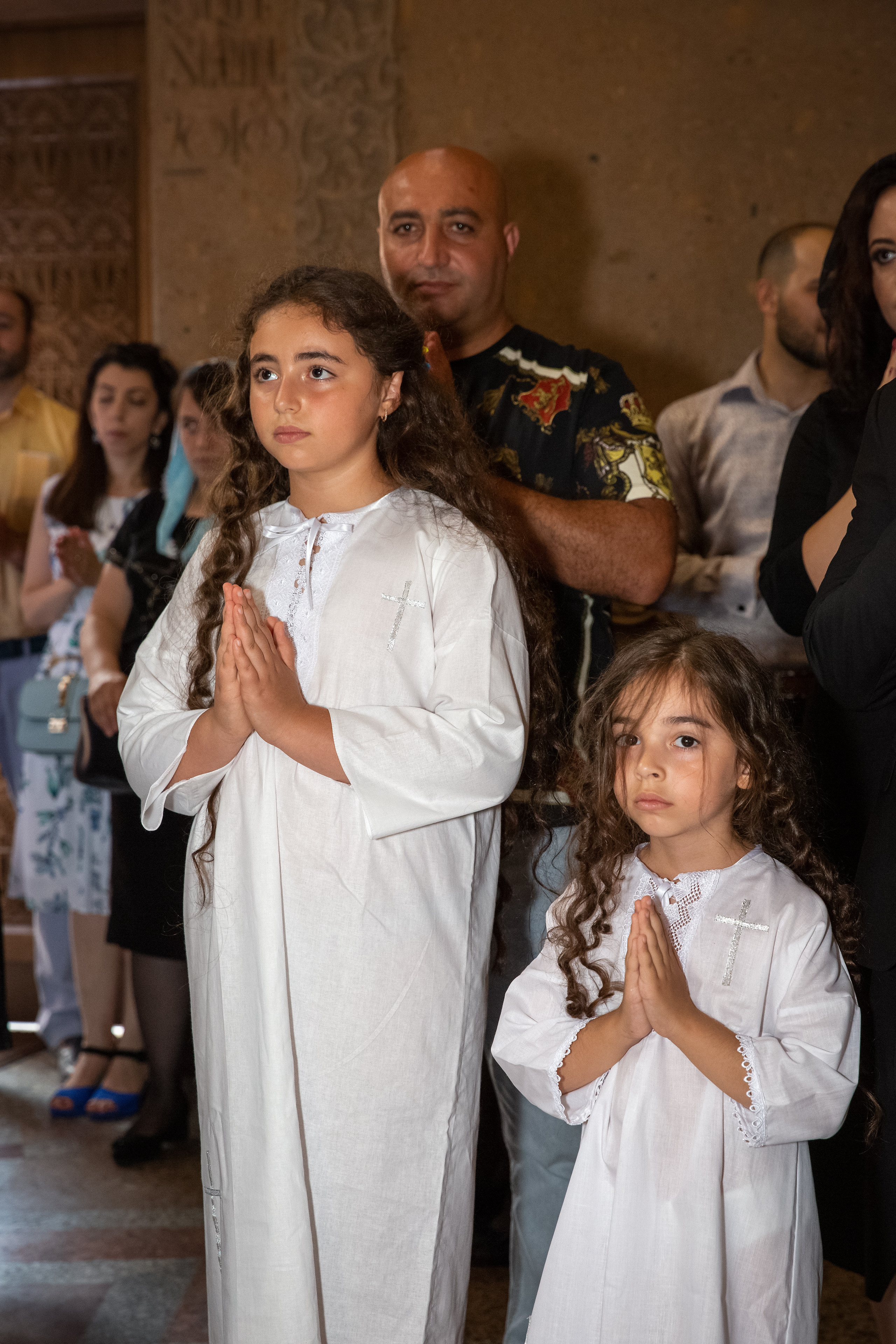 Крещение в армянской церкви. Свадебные фотографы в Москве: Денис и Елена Пройдовы