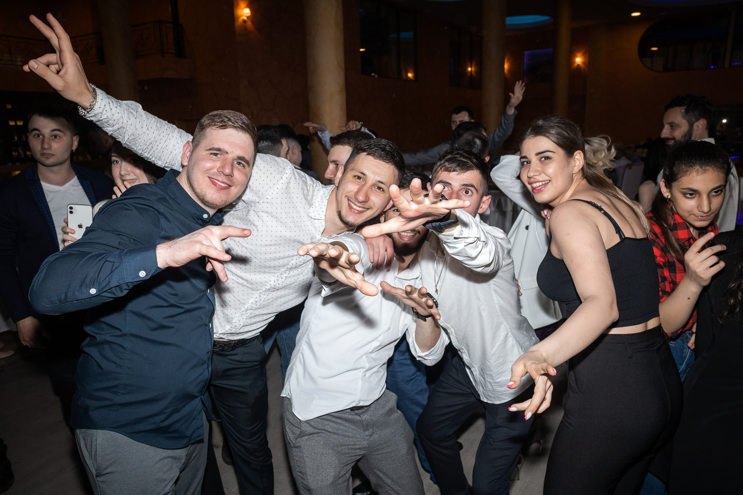 Ацамаз и Арпине. Свадебные фотографы в Москве: Денис и Елена Пройдовы