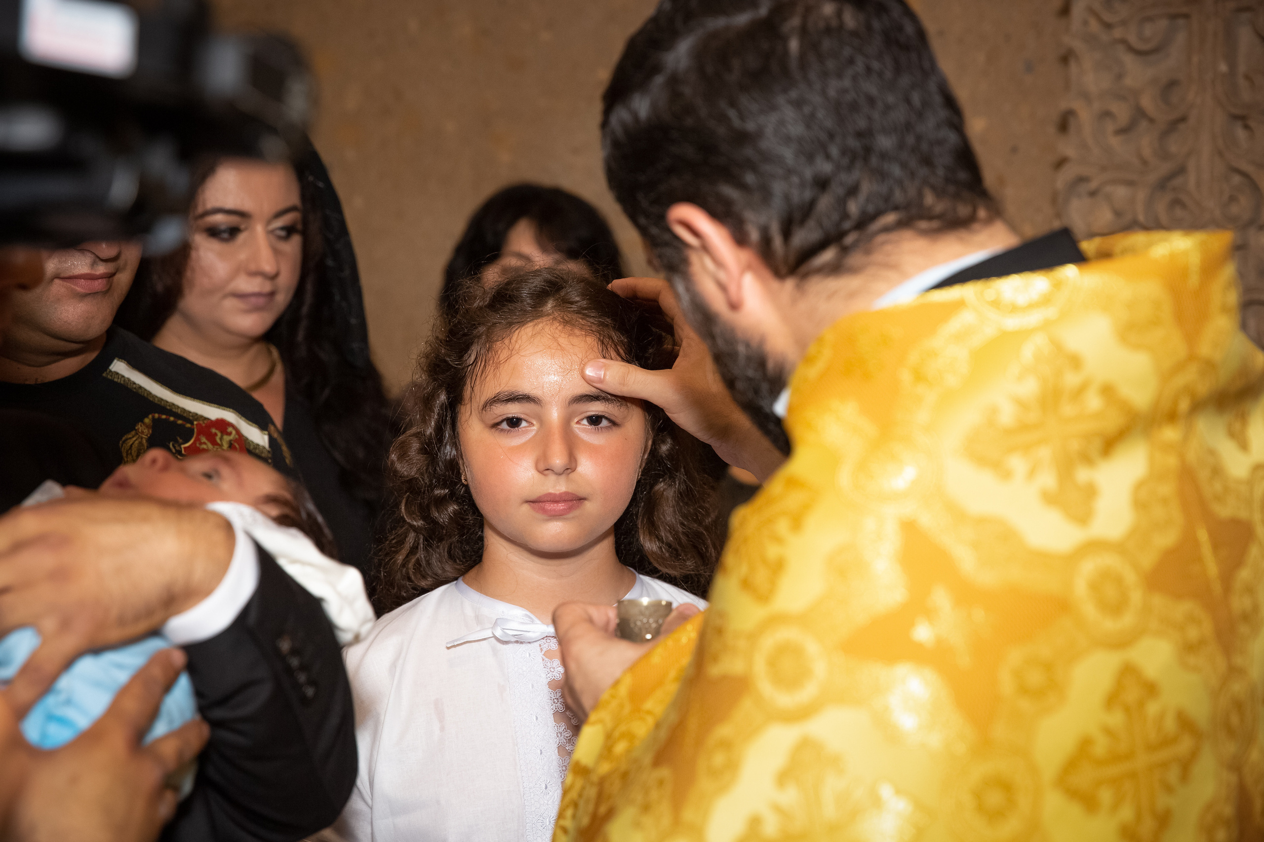 Крещение в армянской церкви. Свадебные фотографы в Москве: Денис и Елена Пройдовы