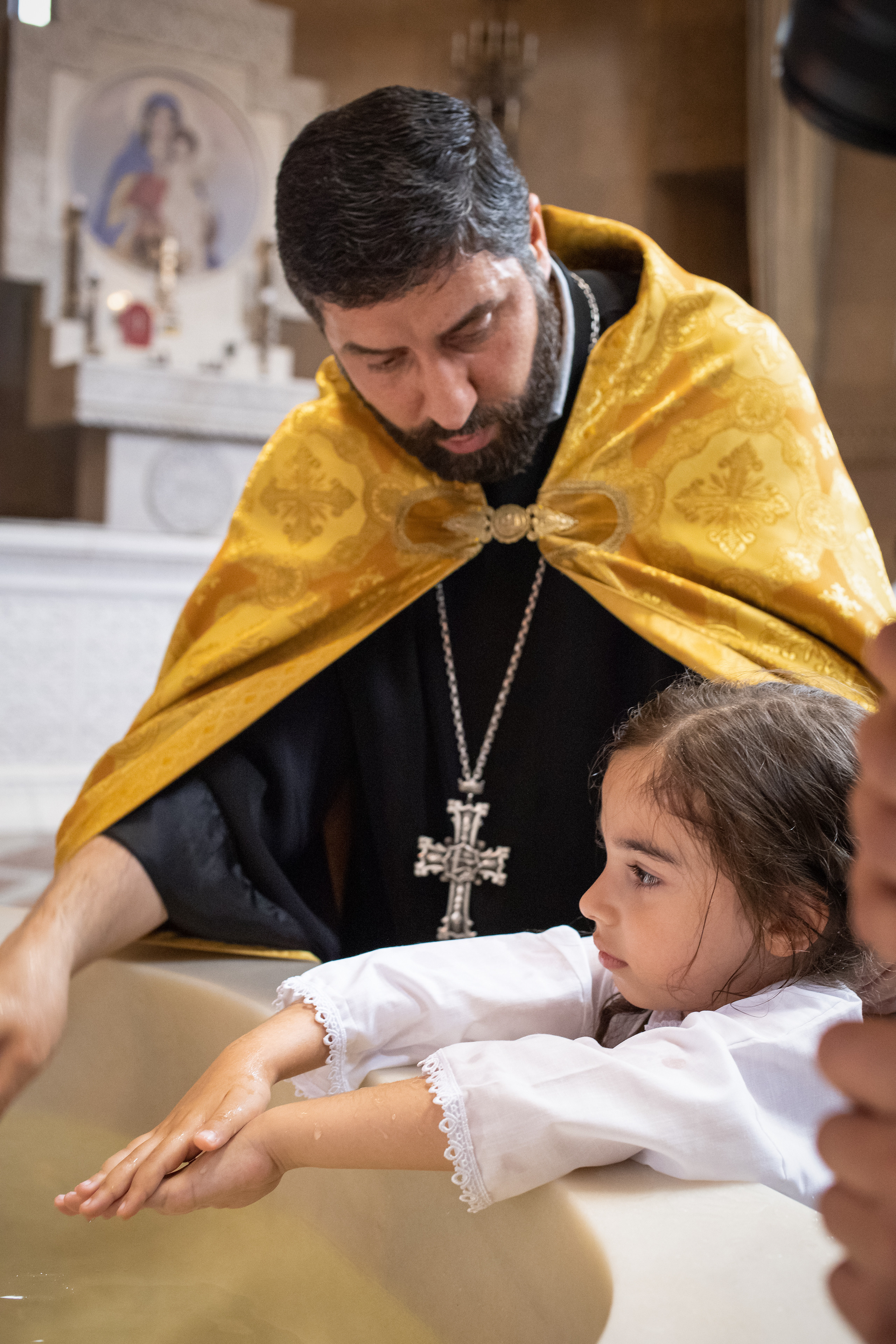 Крещение в армянской церкви. Свадебные фотографы в Москве: Денис и Елена Пройдовы