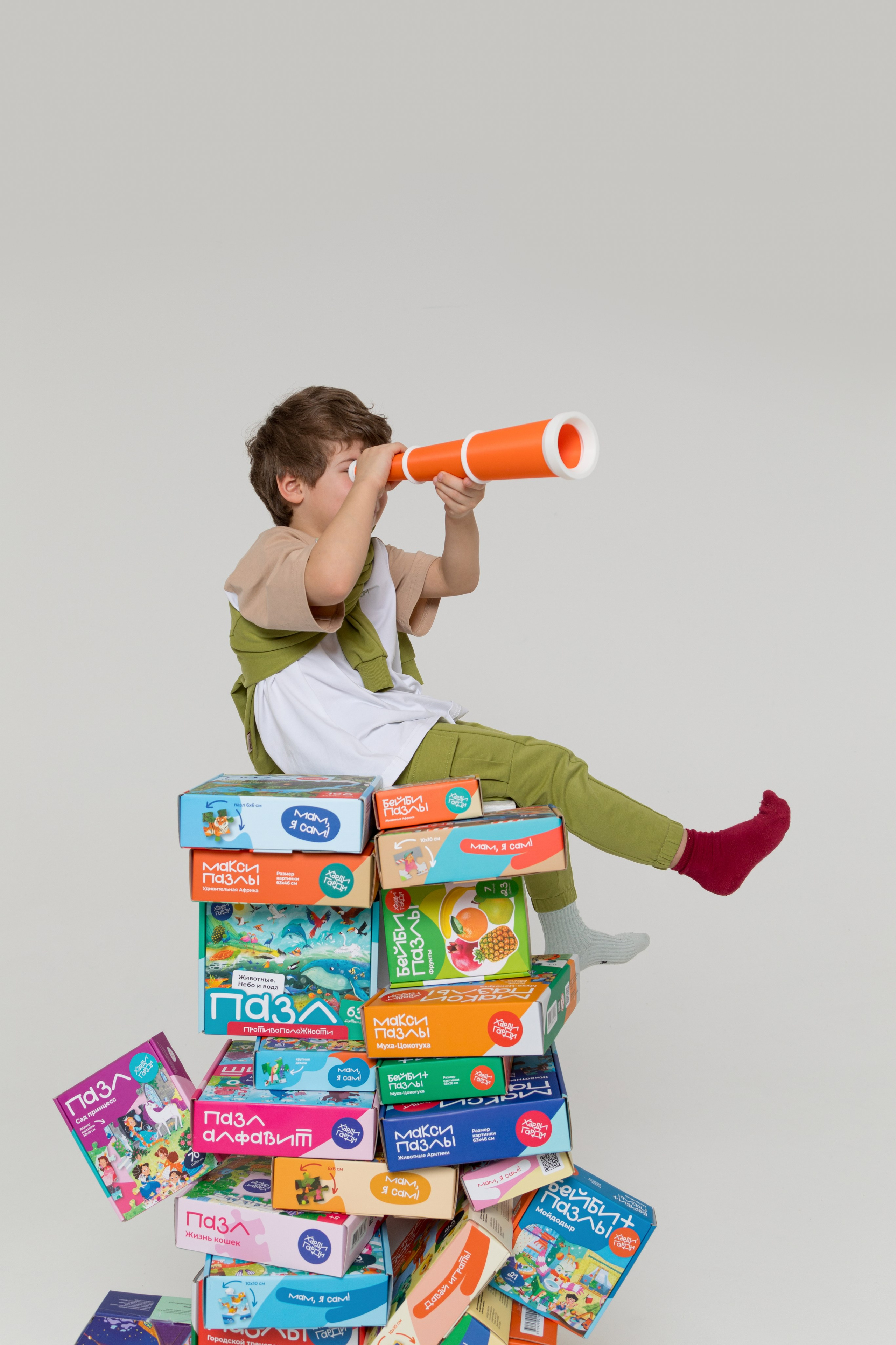 Имиджевая и каталожная съёмка для бренда детских пазлов. Детский и контент фотограф Надя Волкова Санкт-Петербург