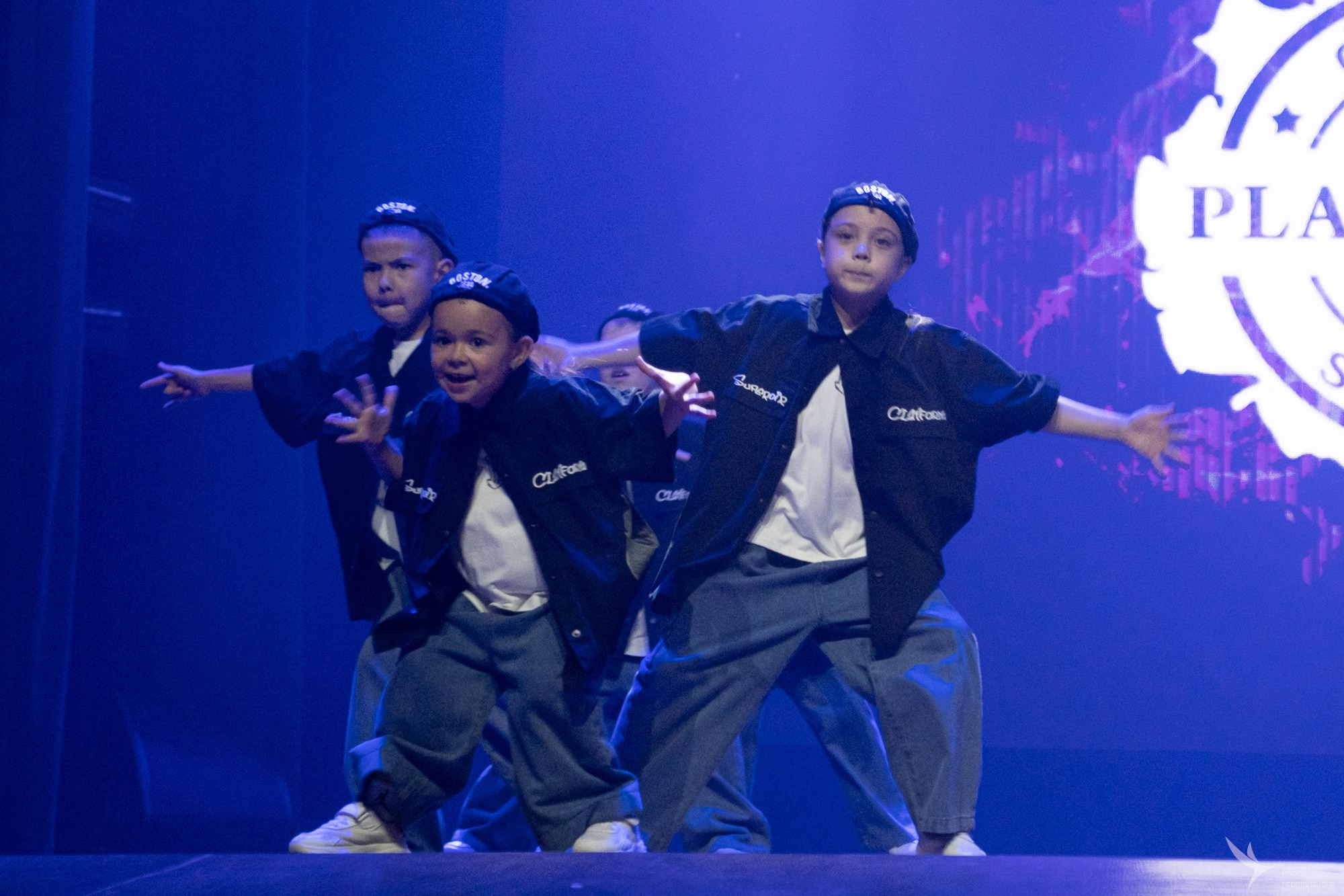 Отчетный концерт студии танцев PLATFORMA. Репортажный фотограф в Казани Павел Серпокрылов