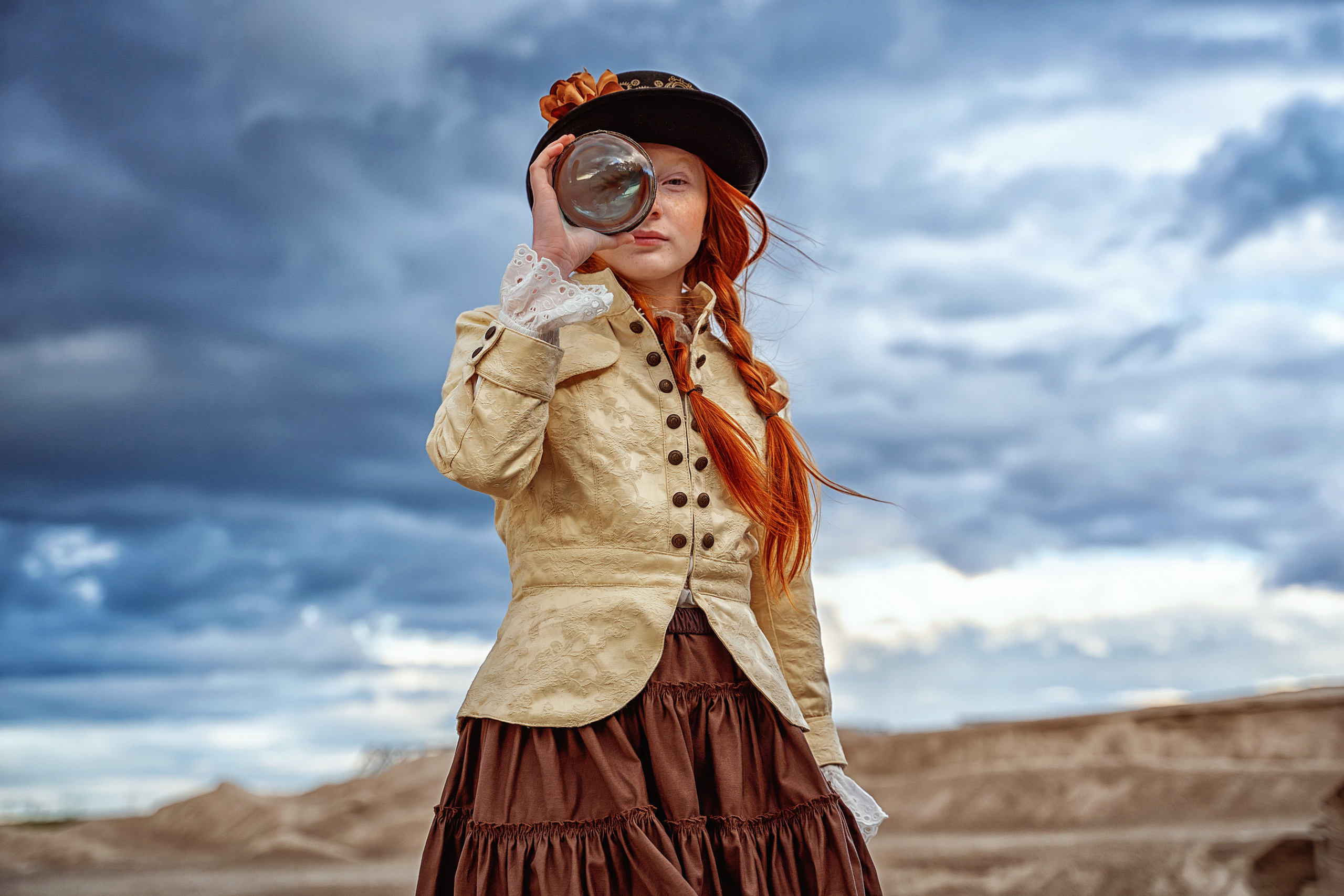 Костюмированная съёмка от группы FotoMix в стиле «ПУТЕШЕСТВЕННИЦА»