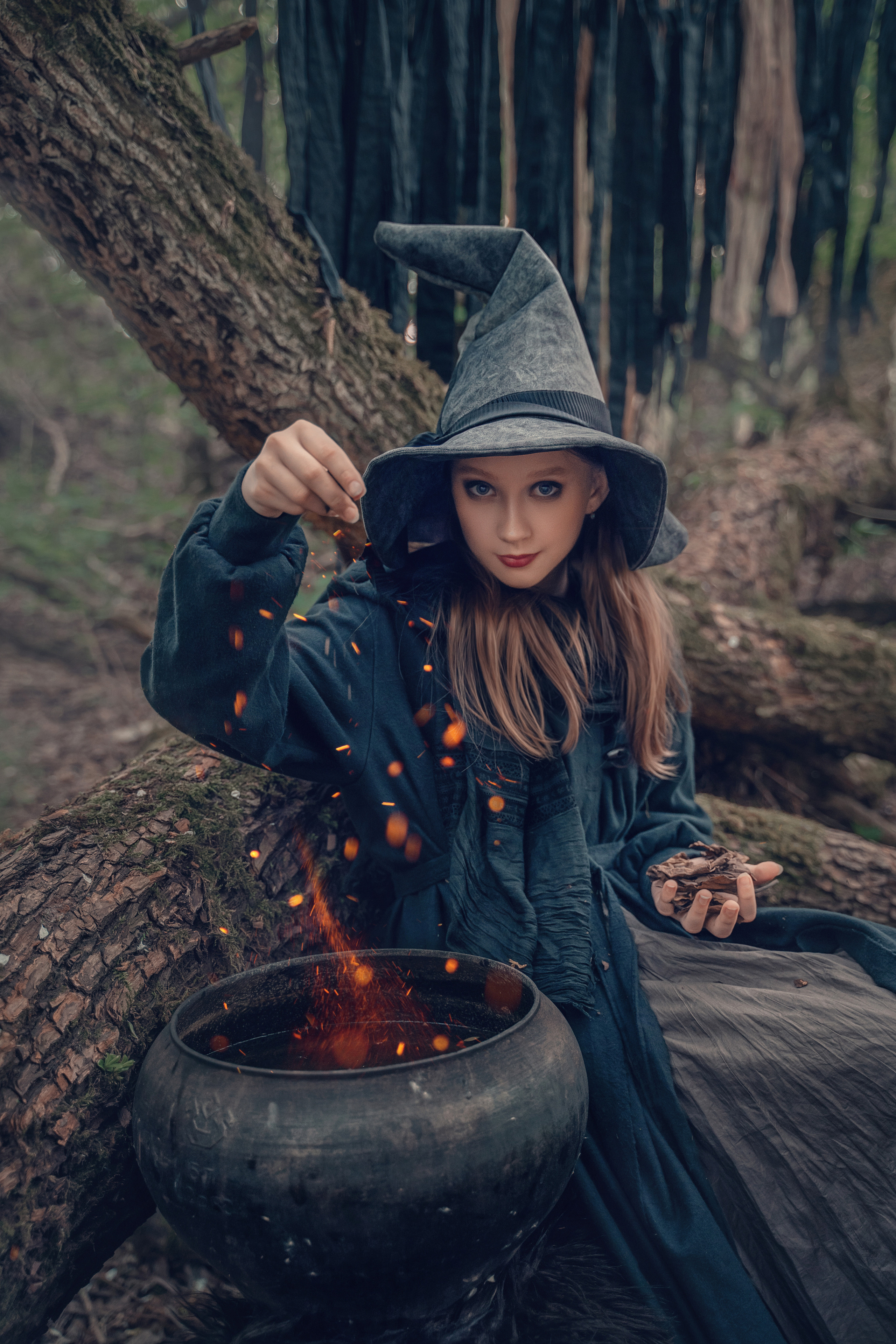 Костюмированная съёмка от группы FotoMix в стиле «Ведьмочка». Свадебный и семейный фотограф Ольга Батова в Ярославле