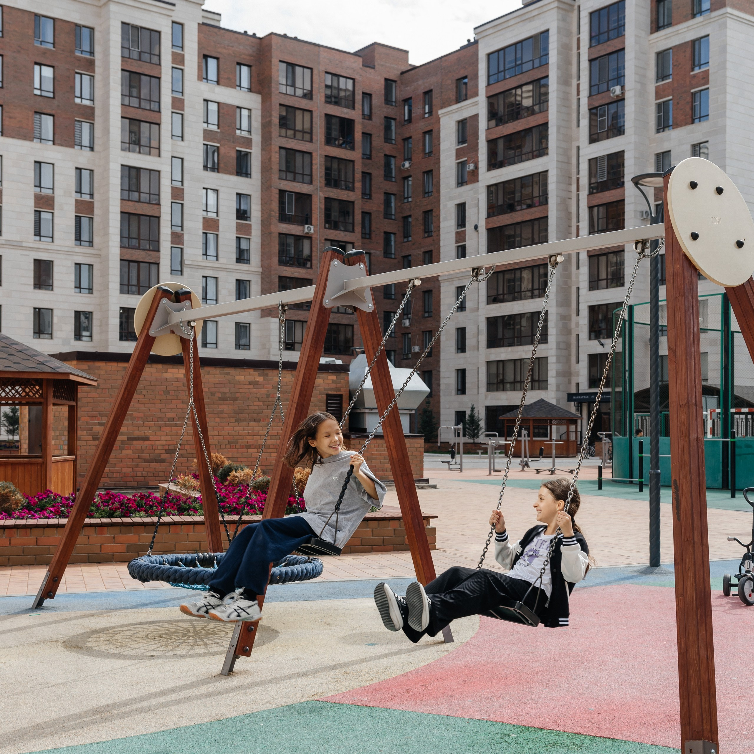 Проект 1. ЖК Buharest, Manhettan. Дата: Август 2023. Профессиональный фотограф в городе Астана/Алматы Даурен Сембаев