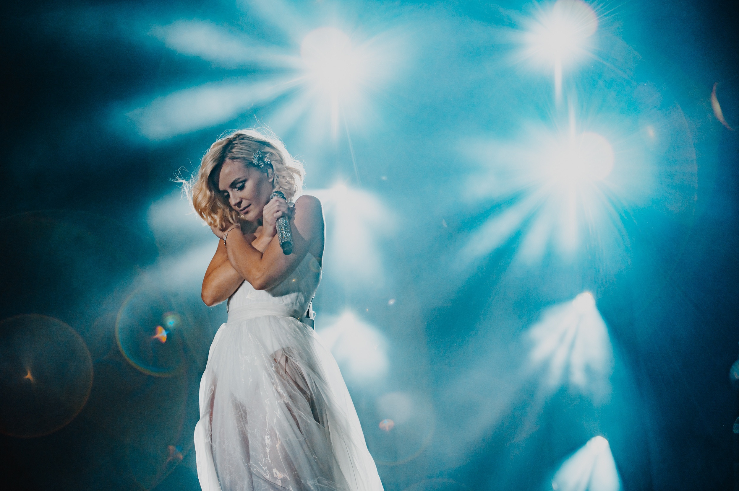 Концерты Красноярск, концертная съемка. Юлия Раскова — Портретный и семейный фотограф в Красноярске