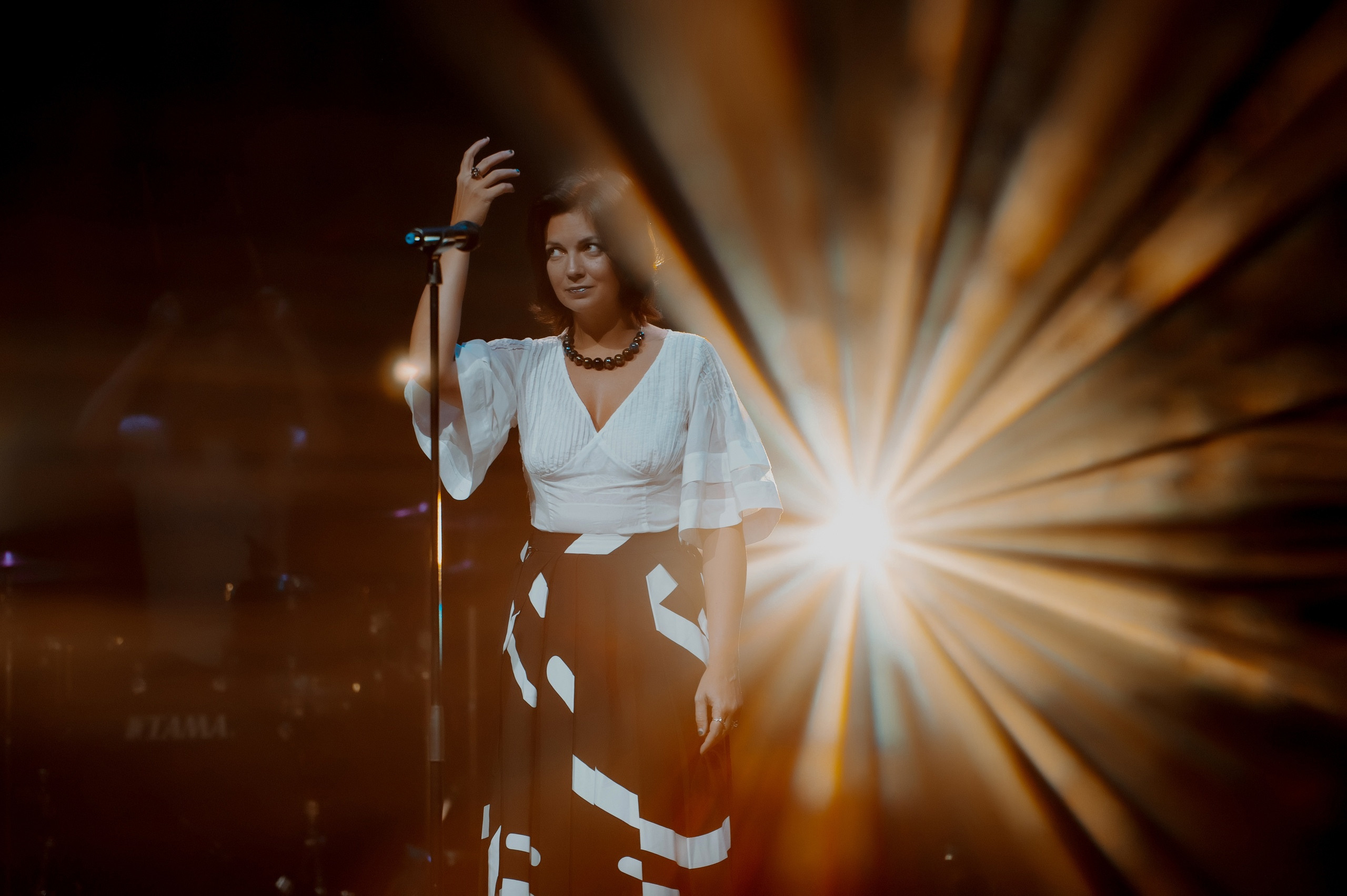 Концерты Красноярск, концертная съемка. Юлия Раскова — Портретный и семейный фотограф в Красноярске