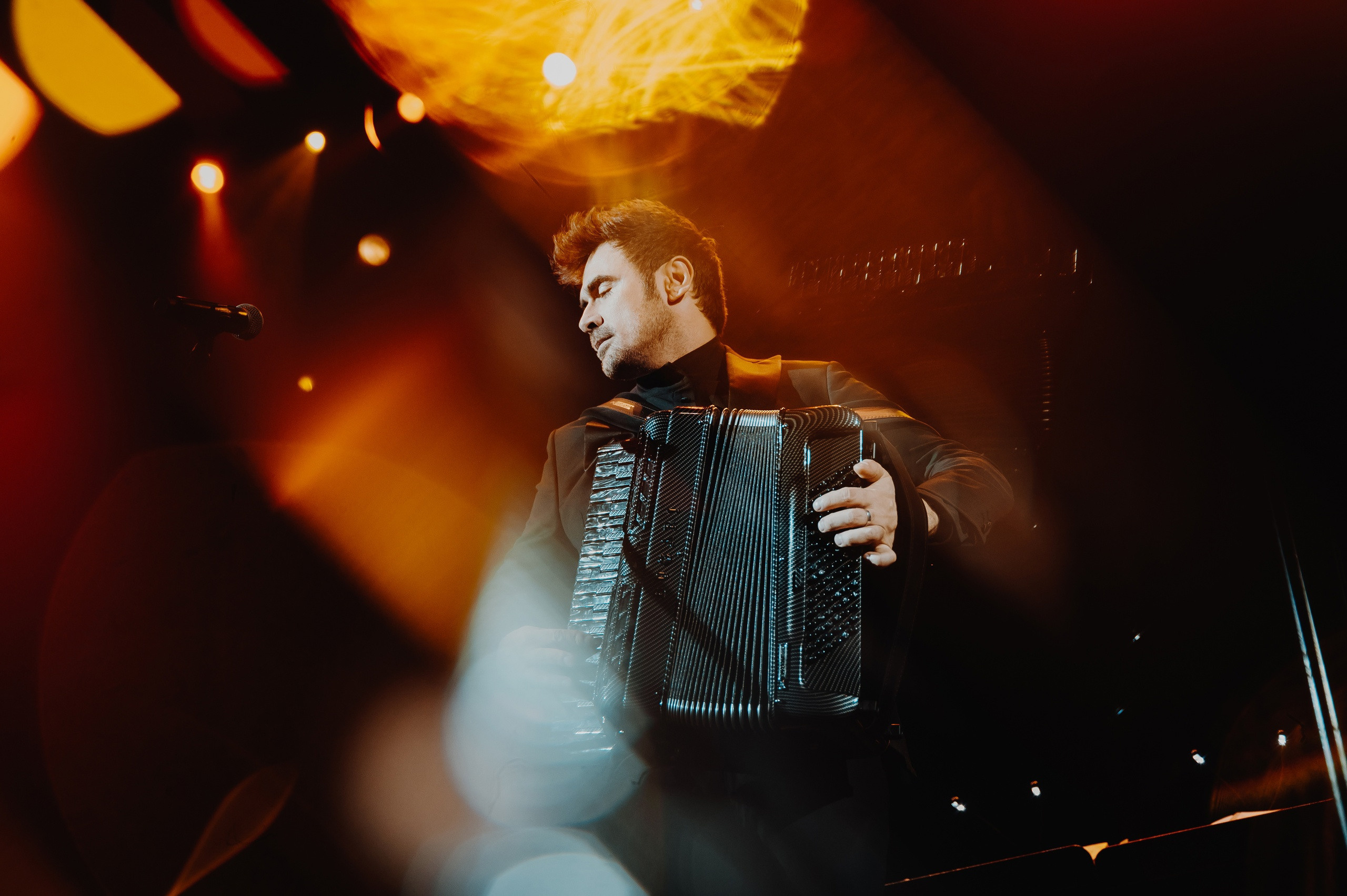 Концерты Красноярск, концертная съемка. Юлия Раскова — Портретный и семейный фотограф в Красноярске