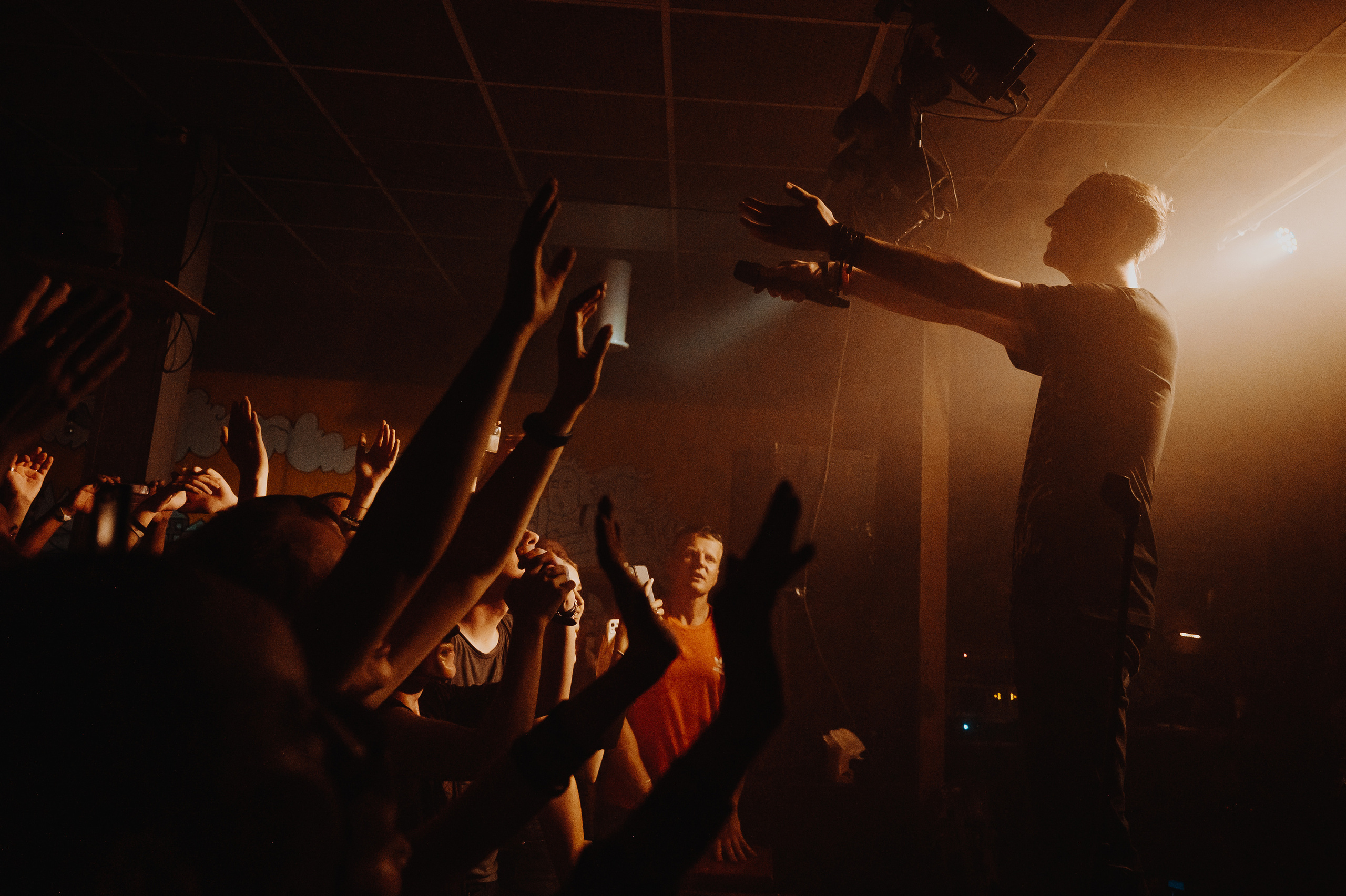 Концерты Красноярск, концертная съемка. Юлия Раскова — Портретный и семейный фотограф в Красноярске