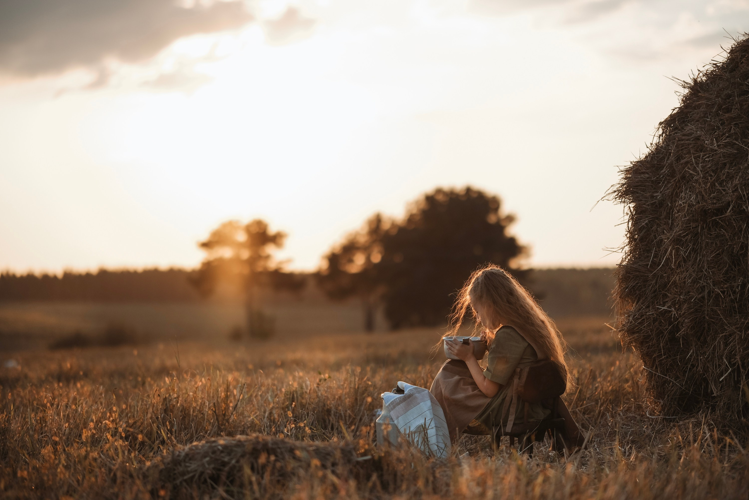 По полюшку. Фотограф новорожденных в Брянске Анжелика Прохоренкова